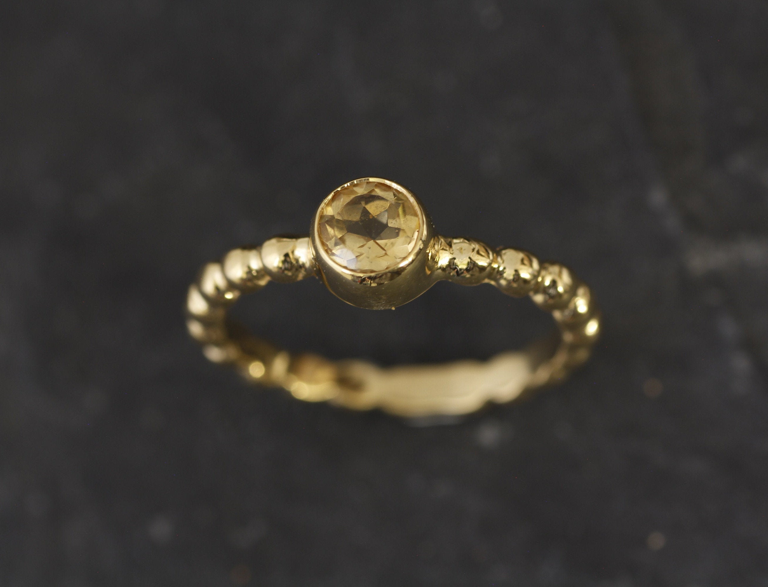 Citrine Ring, November Birthstone, Natural Citrine Ring, Yellow Diamond, Citrine Promise Ring, Vintage Rings, Ribbed Band, Solid Silver Ring(1)