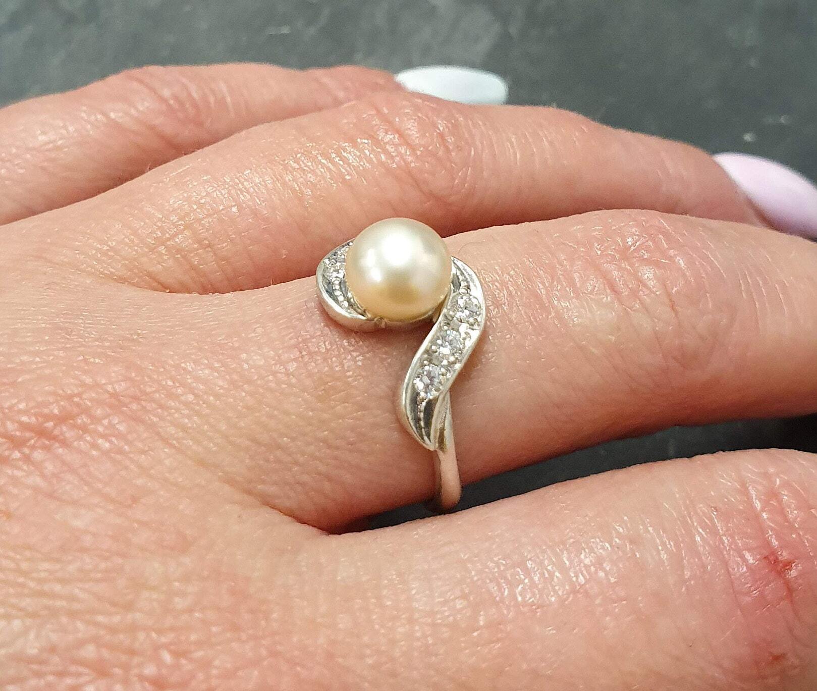 Pearl Ring, Natural Pearl, Peach Pearl Ring, June Birthstone, June Ring, Vintage Pearl Ring, Antique Pearl Ring, Solid Silver Ring, Pearl