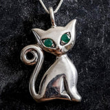 Cat Pendant, Emerald Pendant, Natural Emerald Pendant, May Pendant, Silver Pendant, May Birthstone, Artistic Pendant, Emerald, Silver Cat