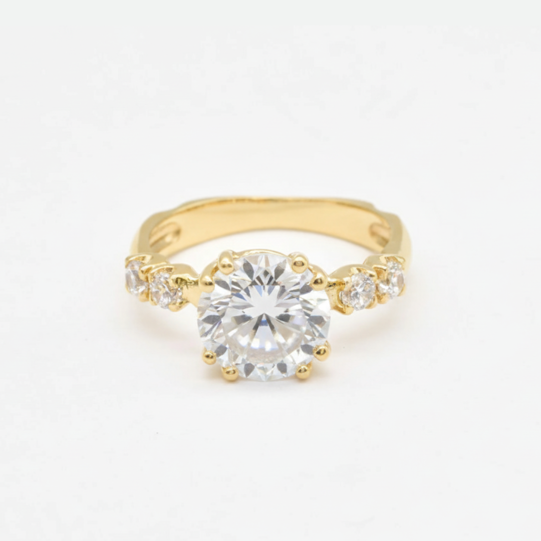 Elegant vintage diamond ring in 18k Gold Vermeil, ideal for birthdays and cherished moments. A timeless accessory for any occasion.