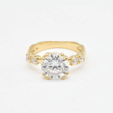 Elegant vintage diamond ring in 18k Gold Vermeil, ideal for birthdays and cherished moments. A timeless accessory for any occasion.