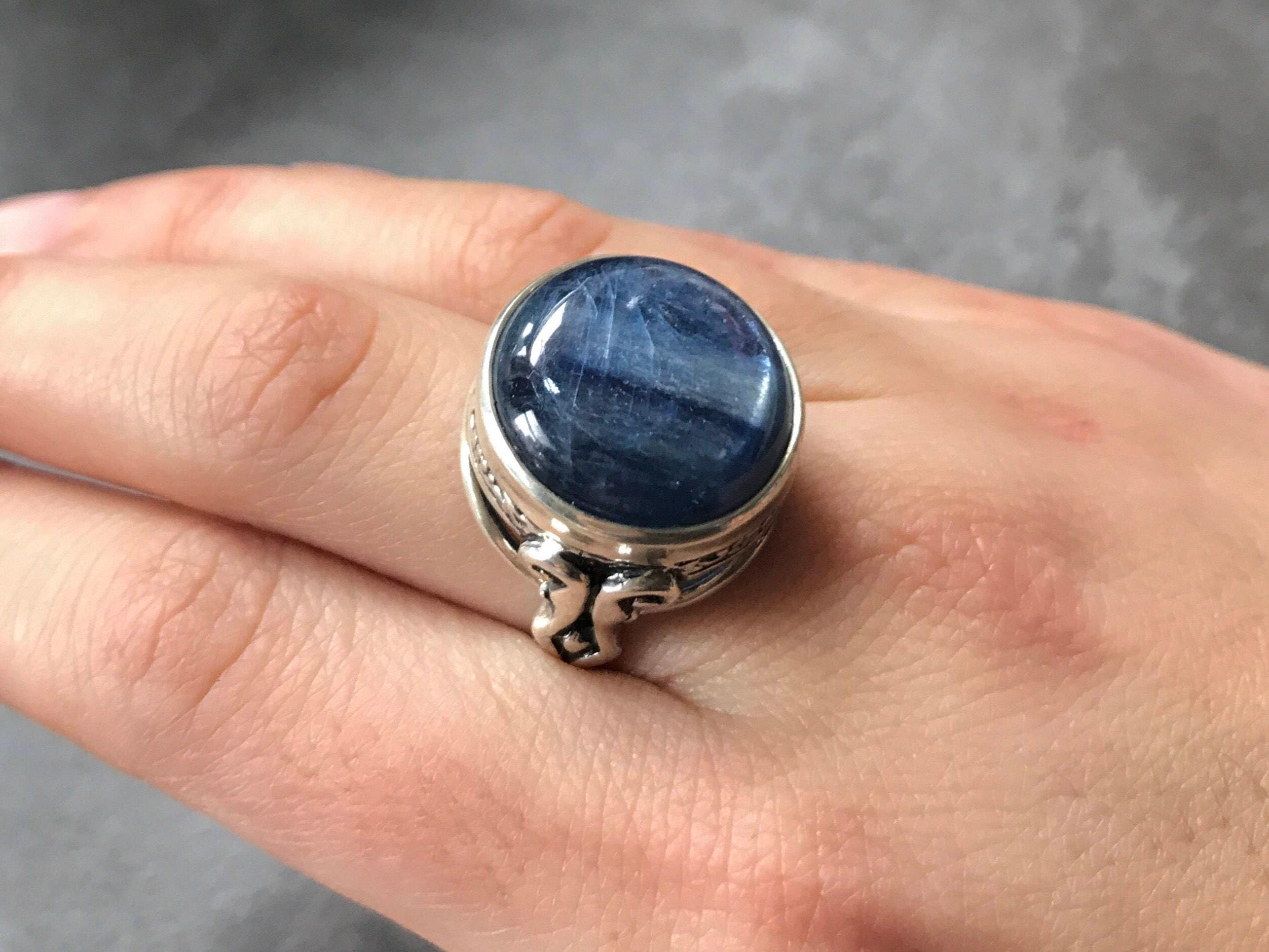 Kyanite Ring, Blue Kyanite, Natural Kyanite, Blue Kyanite Ring, Large Stone Ring, African Kyanite, Vintage Ring, Solid Silver Ring, Kyanite (540674973)