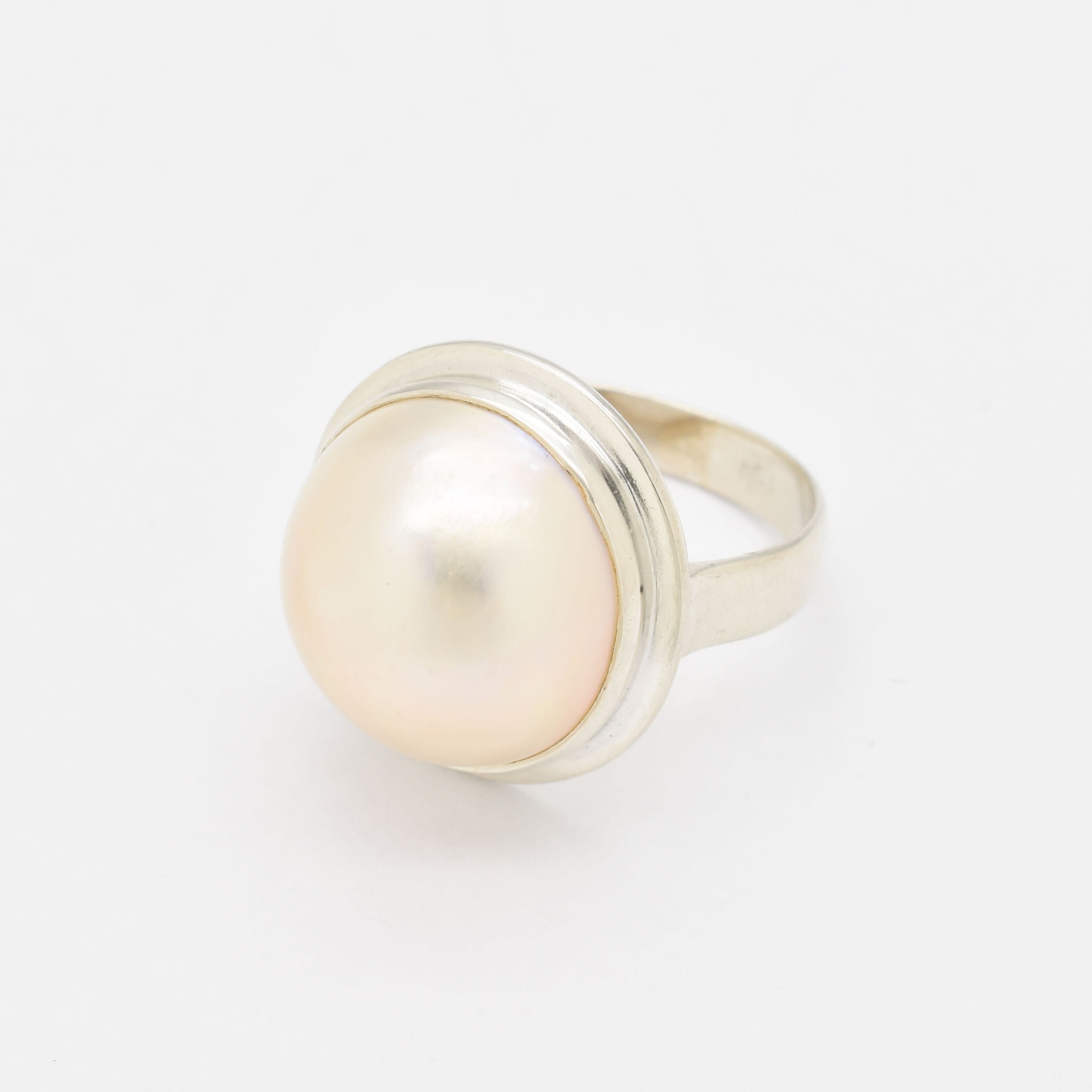 Mabe Pearl Ring, Natural Mabe Pearl, Chunky Pearl Ring, June Birthstone, Large Pearl Ring, White Pearl Ring, Vintage Ring, Solid Silver Ring