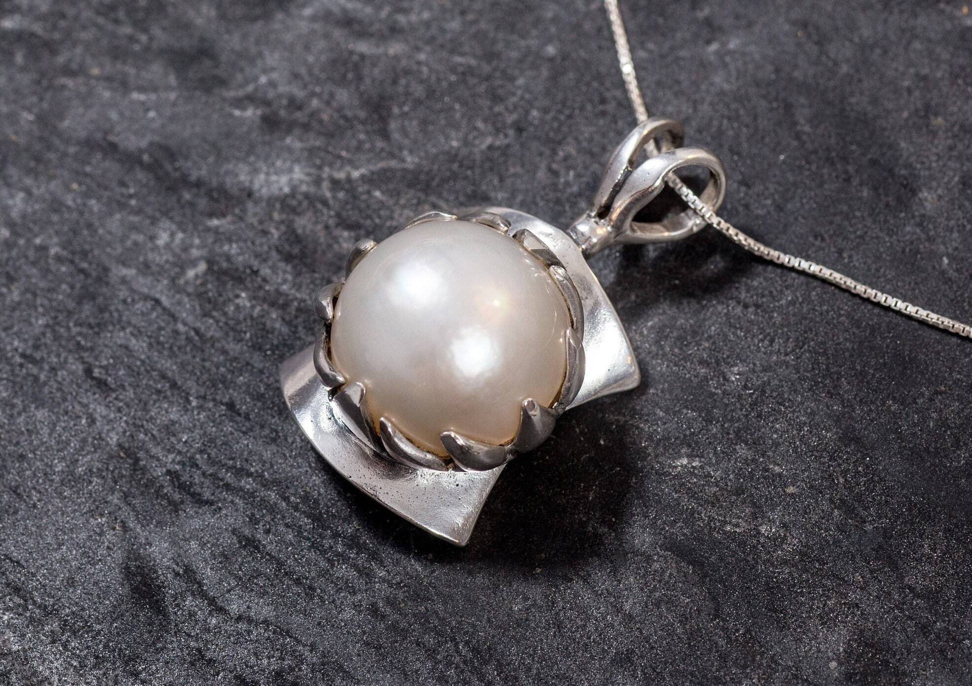 Mabe Pearl Necklace, Natural Mabe Pearl, Leaf Pearl Pendant, Large Pearl Pendant, June Birthstone, White Pearl Necklace, Solid Silver