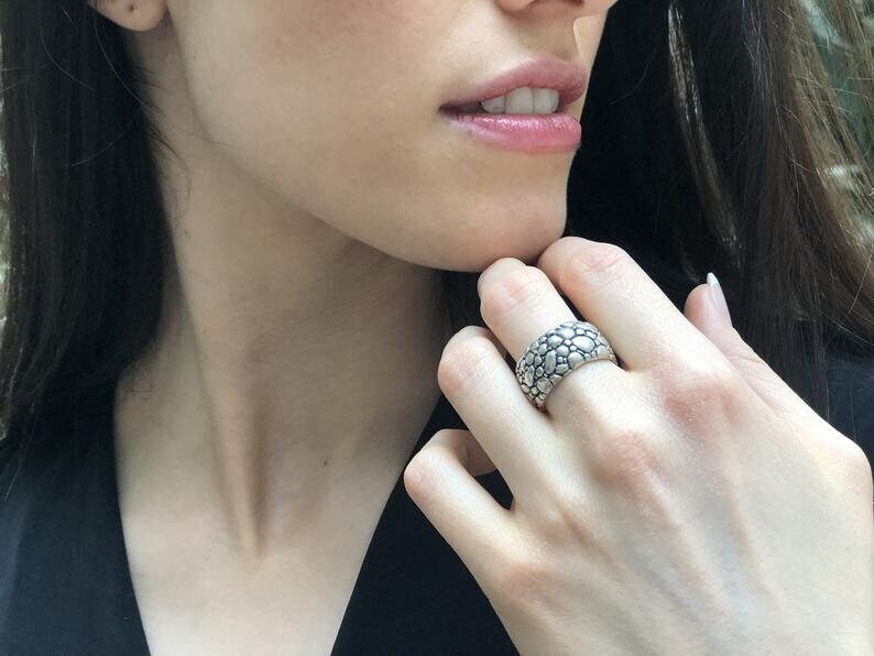 Dragon Ring, Silver Dragon Band, Dragon Skin Band, Lizard Skin Design, Vide Band Ring, Dragon Skin, Dragon Design Ring, Solid Silver Ring