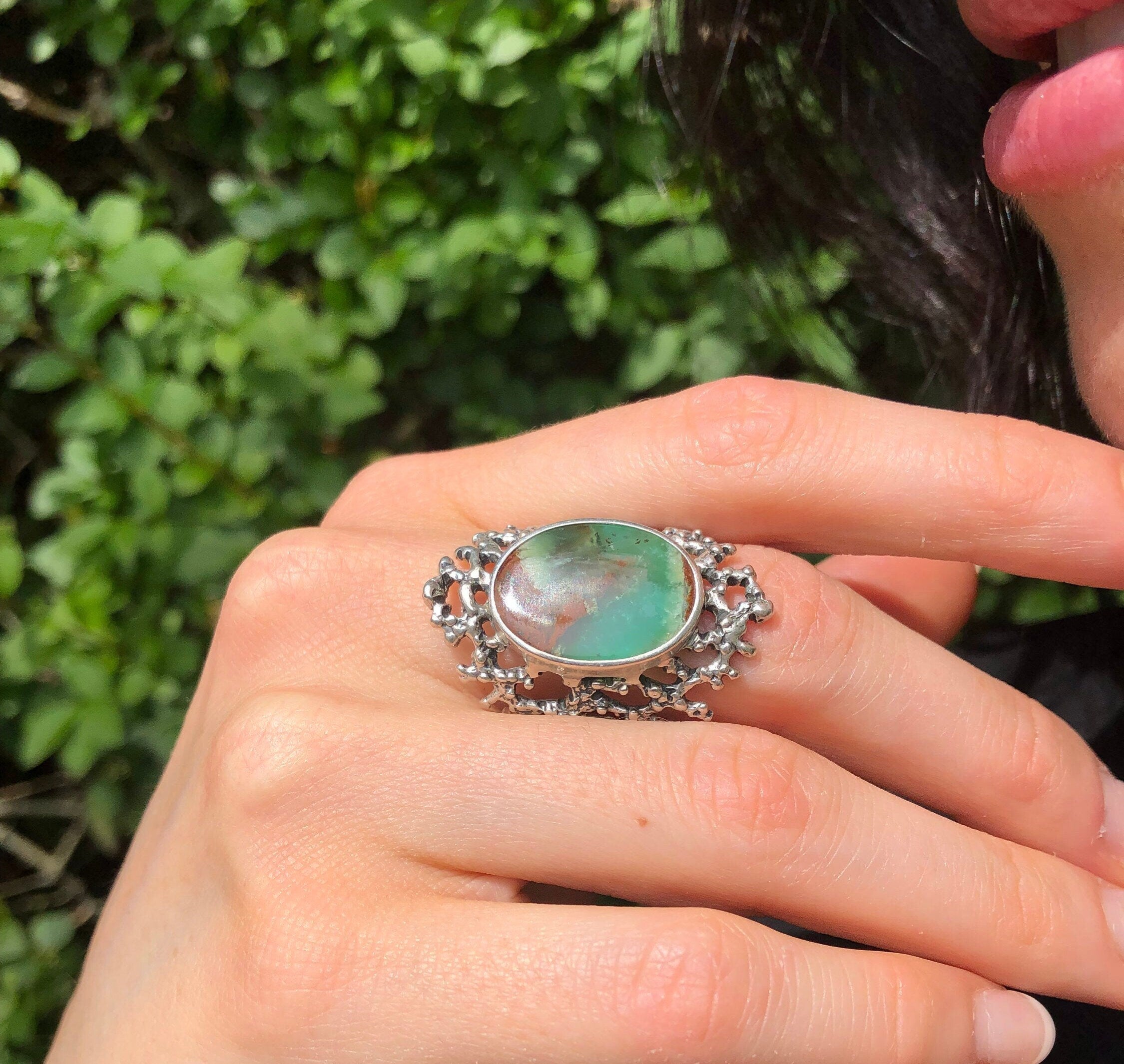 Chrysoprase Ring, Natural Chrysoprase, May Birthstone, Silver Shield Ring, Raw Metrix Chrysoprase, Chunky Silver Ring, Solid Silver Ring