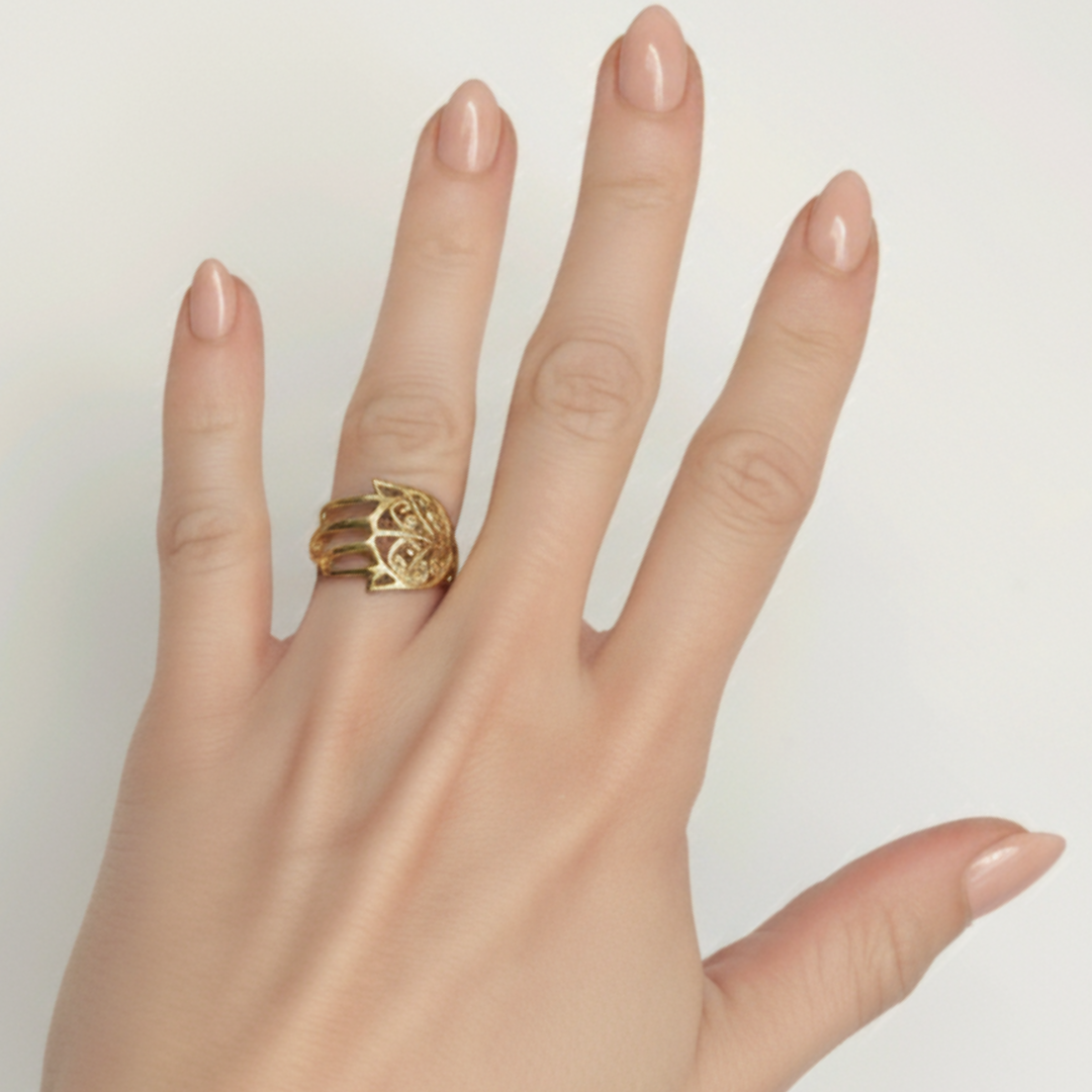 Chic Gold Hamsa Hand Ring - Bohemian Vibe in 18k Gold Vermeil, ideal for everyday style and memorable gifting occasions.