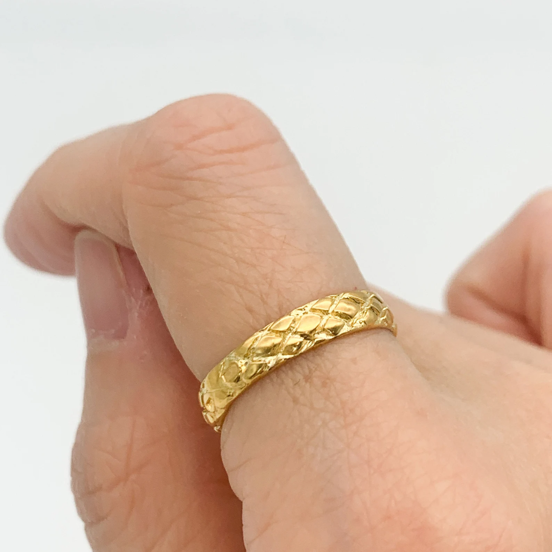 Gold Checkered Ring - Unique textured band in 18k Gold Vermeil, ideal for elevating your everyday style and special gifts.
