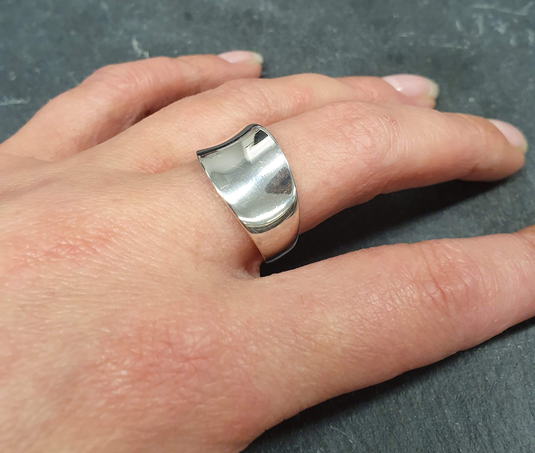 Wide Silver Band, Solid Silver Ring, Thick Silver Ring, Simple Silver Band, 925 Silver Ring, Statement Band, Smooth Ring, Flat Surface Ring