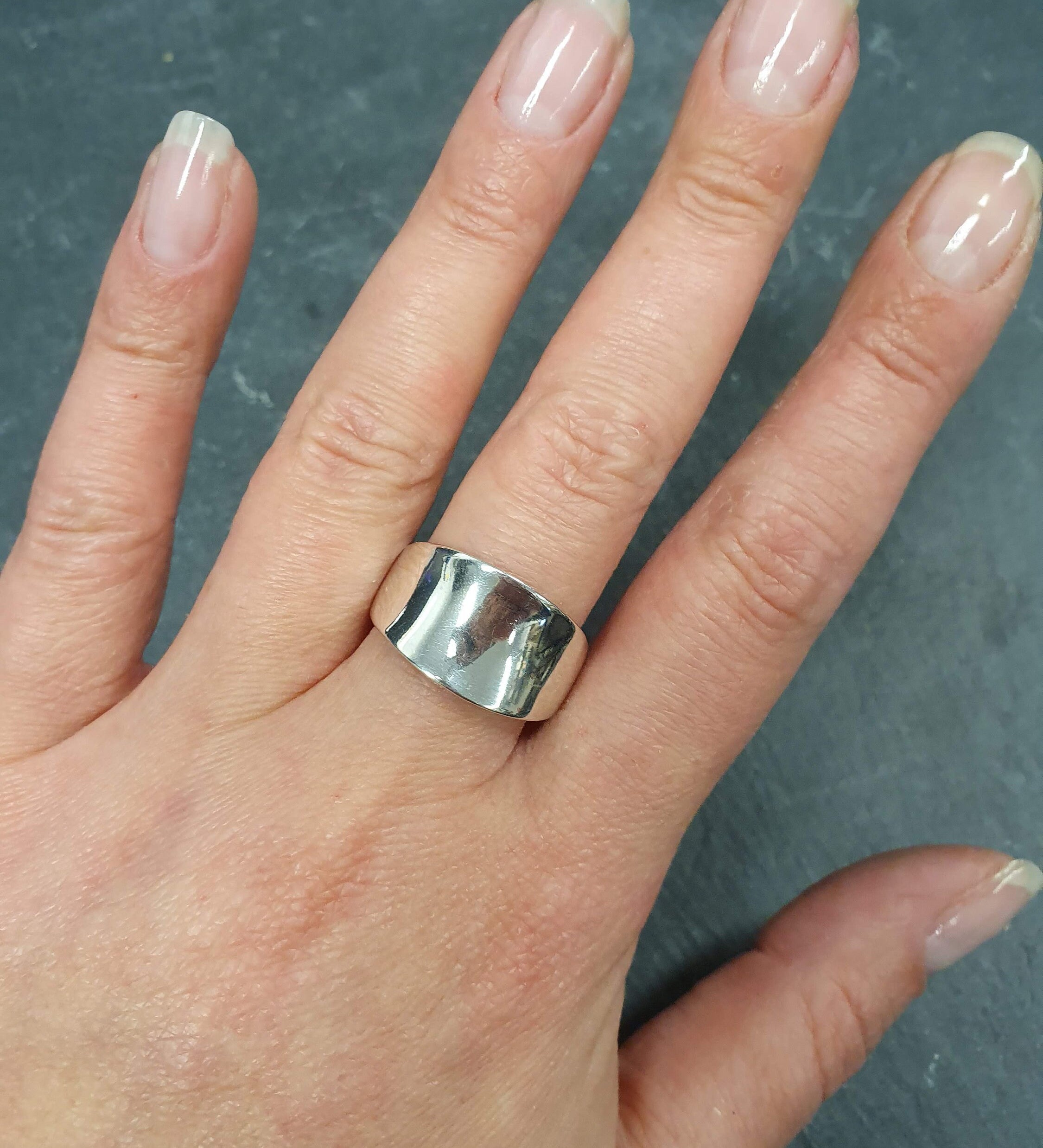 Wide Silver Band, Solid Silver Ring, Thick Silver Ring, Simple Silver Band, 925 Silver Ring, Statement Band, Smooth Ring, Flat Surface Ring