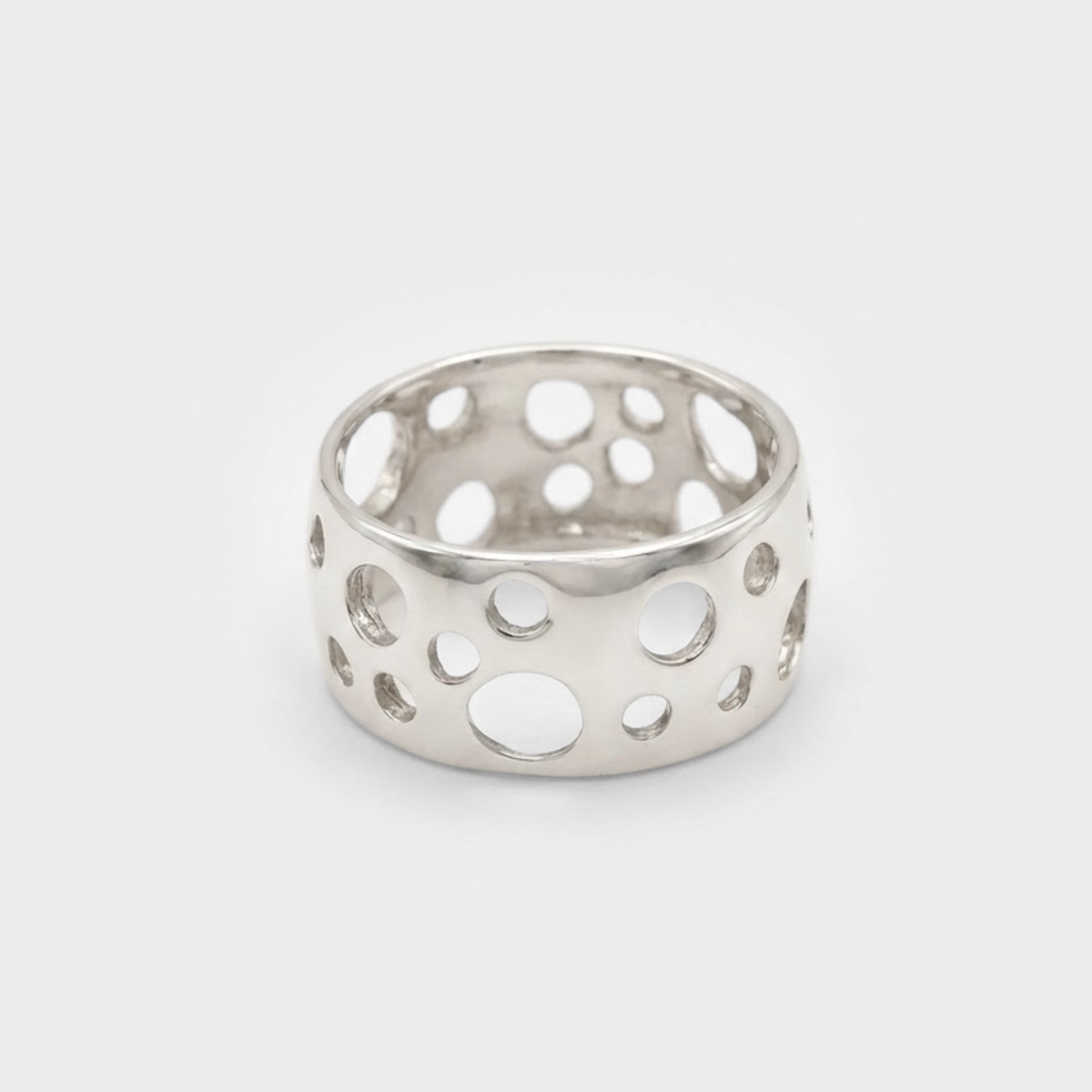 Wide Silver Band Ring with Moon Crater Texture, Made from 925 Sterling Silver, Perfect for Gifting and Everyday Fashion.