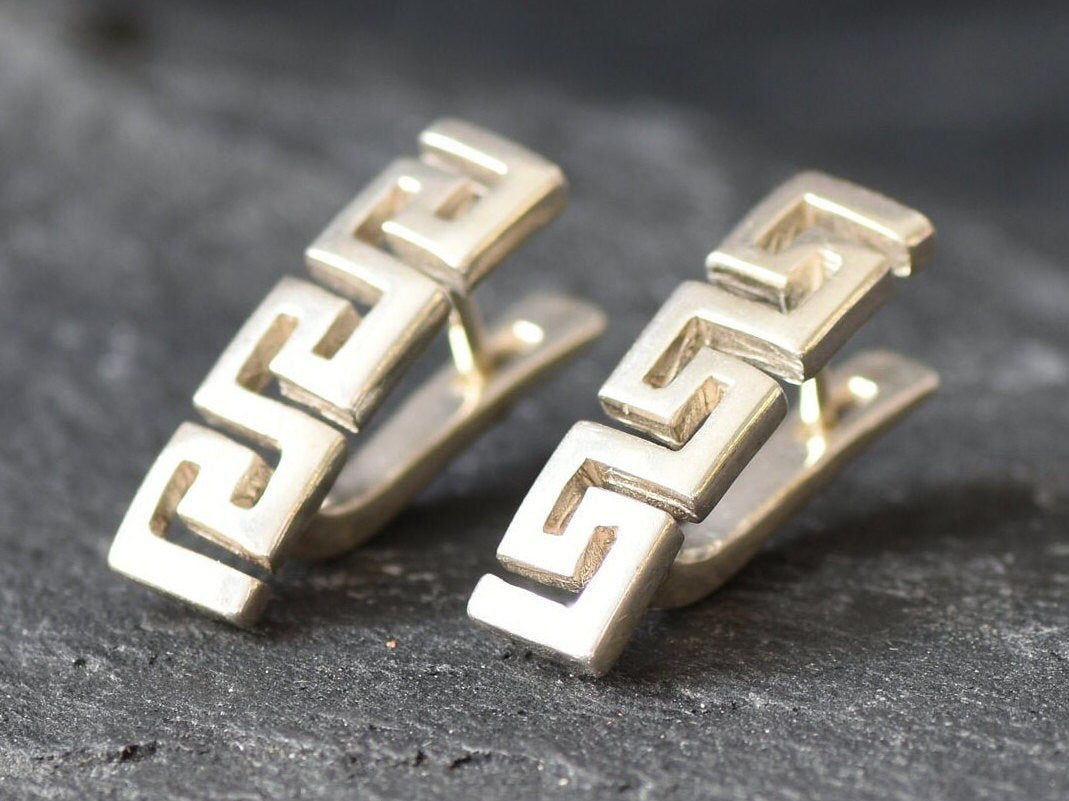 Aztec Earrings, Swirl Earrings, Tribal Earring, Symbolic Earrings, Twist Earrings, Clasp Earrings, Art Deco Earrings, 925 Silver Earrings