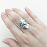 Elegant Silver Leaf Ring - Unique Maple Leaf Design in 925 Sterling Silver, perfect for any occasion.