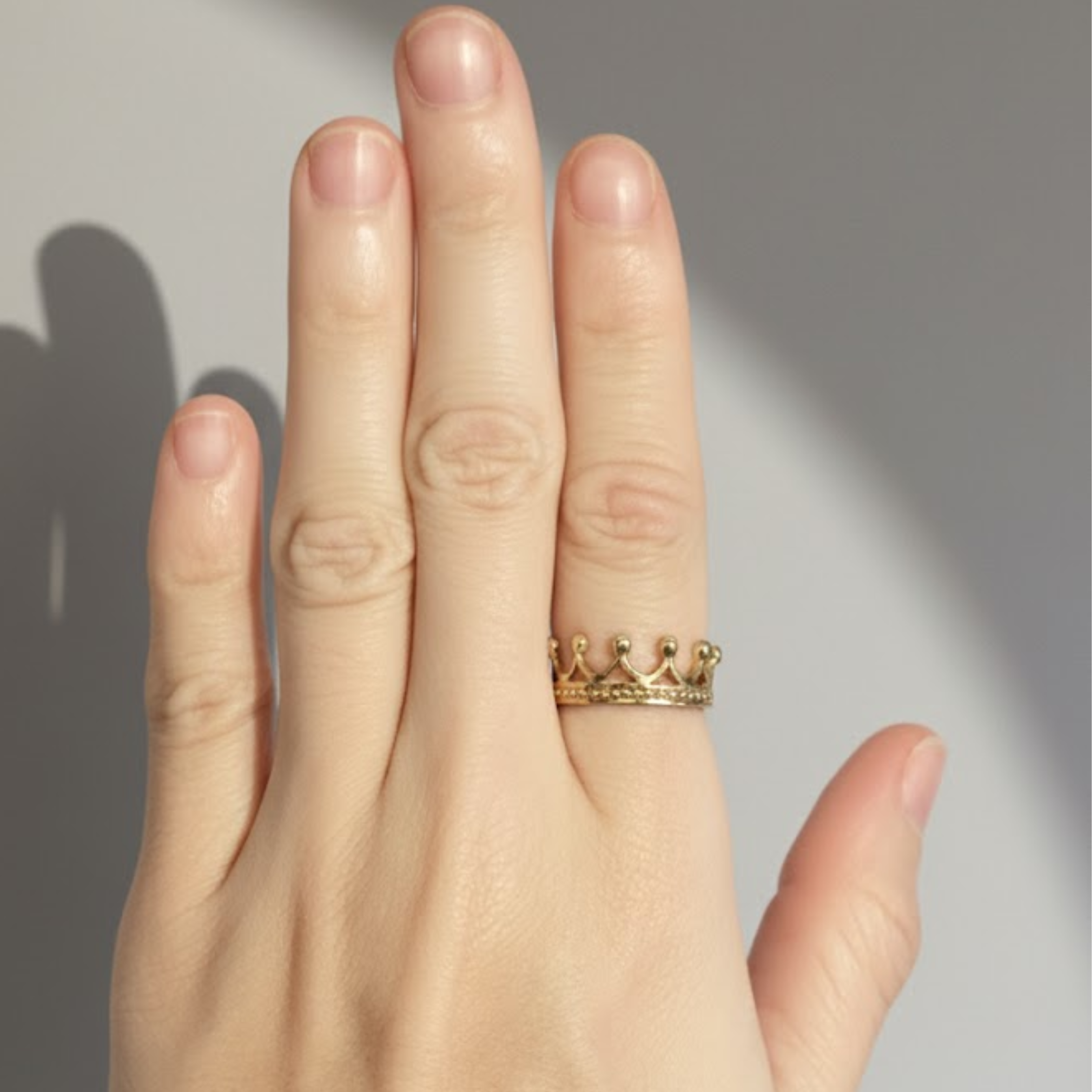 Gold Queen Ring - Stunning 18k Gold Vermeil piece, perfect for elevating any outfit and a great gift for loved ones.