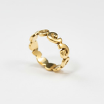 Graceful Gold Wavy Spiral Ring in 18k Gold Vermeil, a stylish addition to any outfit. Perfect for casual wear or as a thoughtful gift.