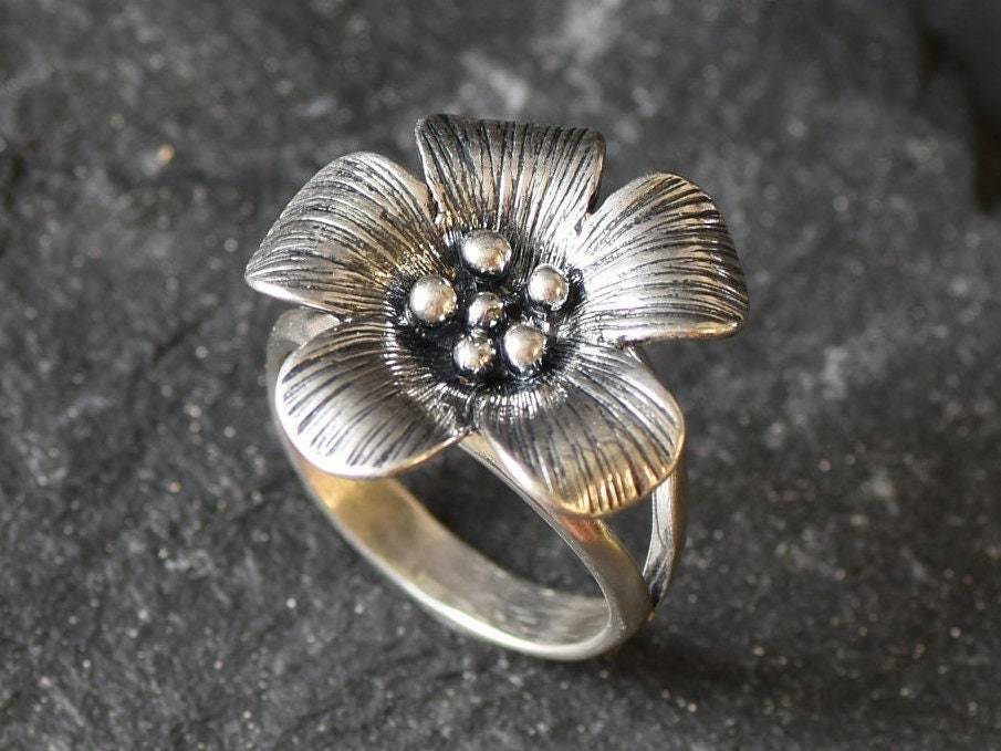 Flower Ring, Floral Ring, Chunky Ring, Solid Silver Ring, Hippie Ring, Boho Silver Ring, Nature Ring, Artisan Ring, Daisy Ring, 925 Sterling
