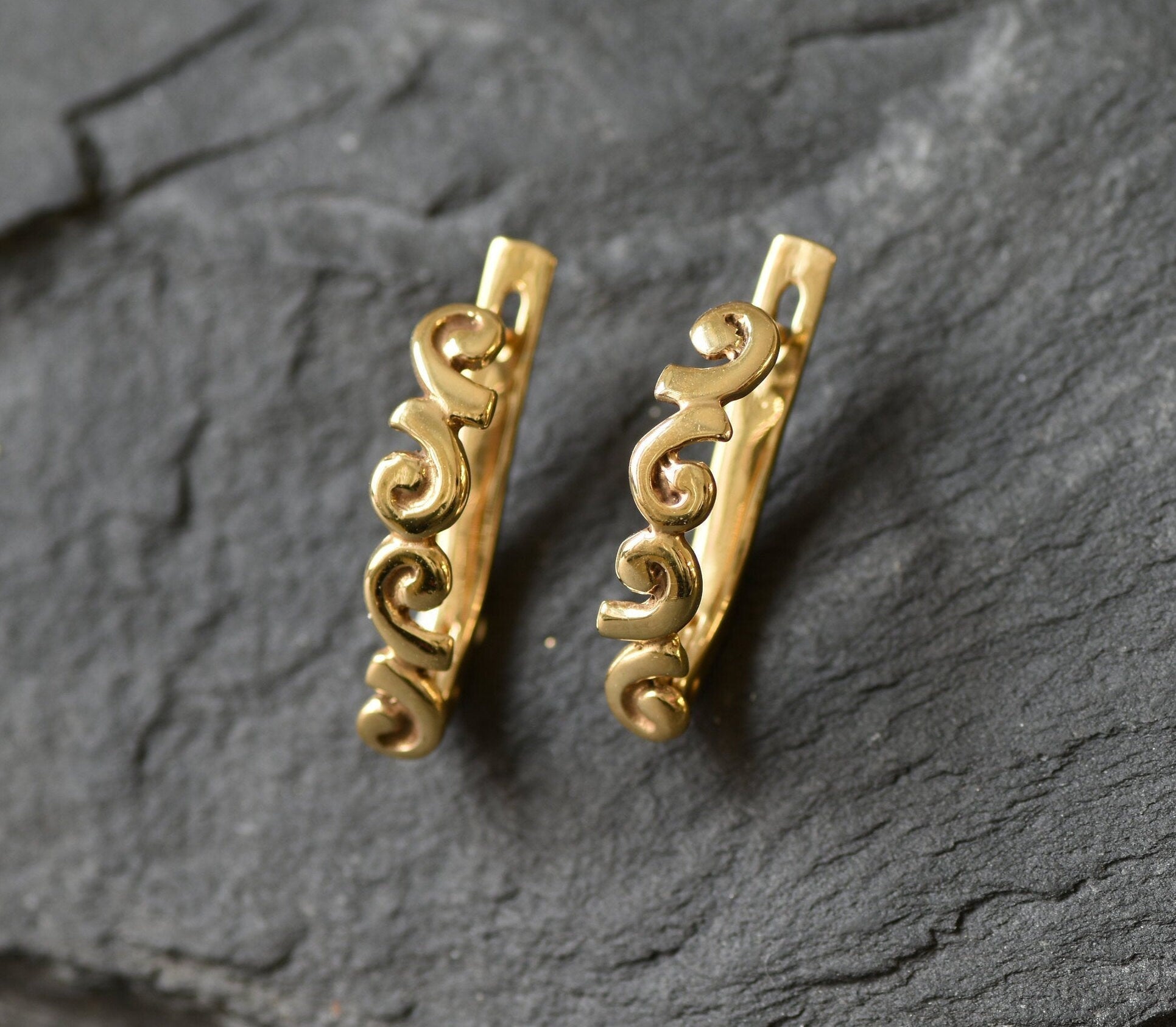Gold Wavy Earrings, Boho Earrings, Gold Plated Earrings, Bohemian Earrings, Wave Earrings, Spiral Earrings, Vintage Earrings, Gold Vermeil