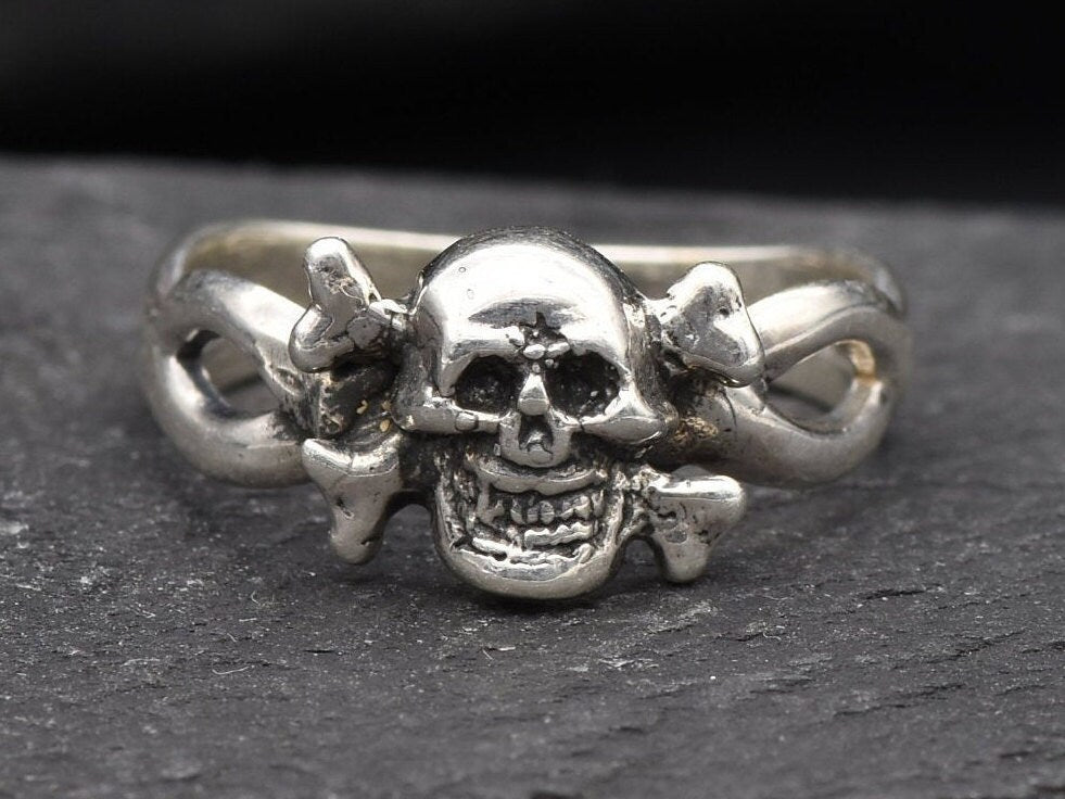 Gold Skull Ring, Skull Band, Gold Vintage Ring, Artistic Ring, Skeleton Ring, Gothic Ring, Pirate Ring, 18K Gold Plated, Gold Vermeil(2)