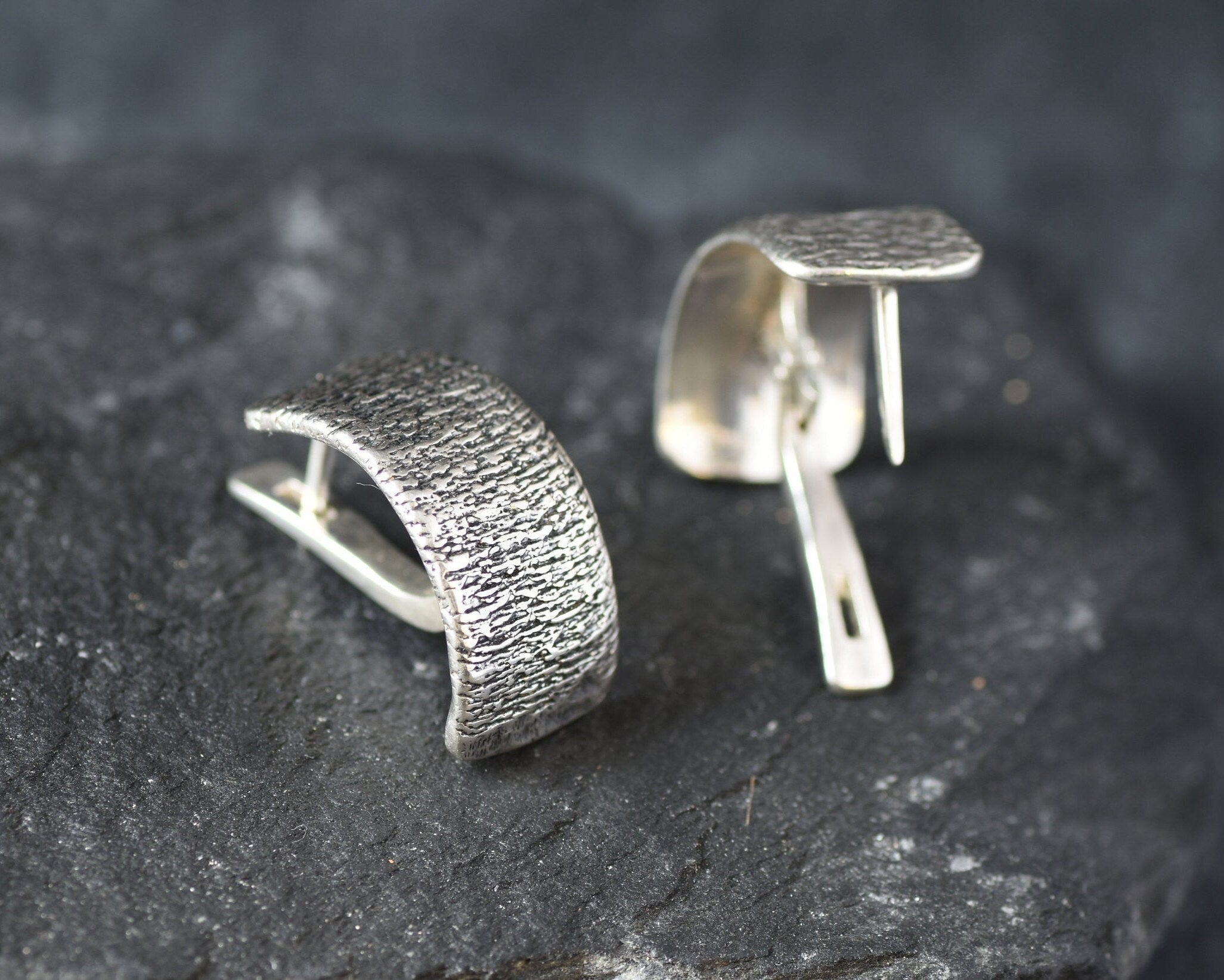 Silver Hoop Earrings, Textured Earrings, Thick Earrings, Wide Earrings, Curved Earrings, Hoop Earrings, Silver Earrings, 925 Solid Silver