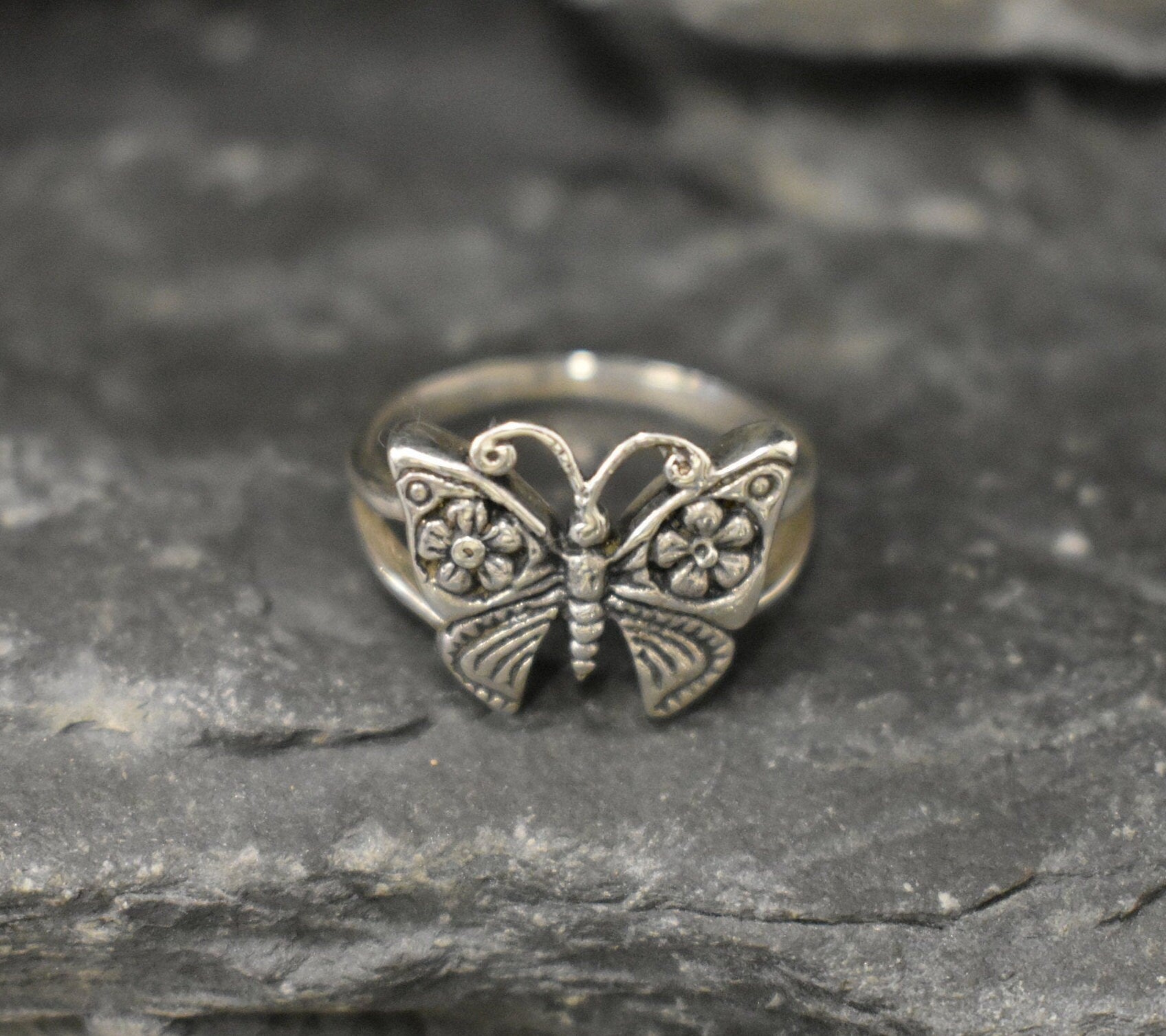 Butterfly Ring, Silver Butterfly Ring, Vintage Butterfly Ring, Small Animal Ring, Solid Silver Ring, Artisan Ring, Small Designer Ring