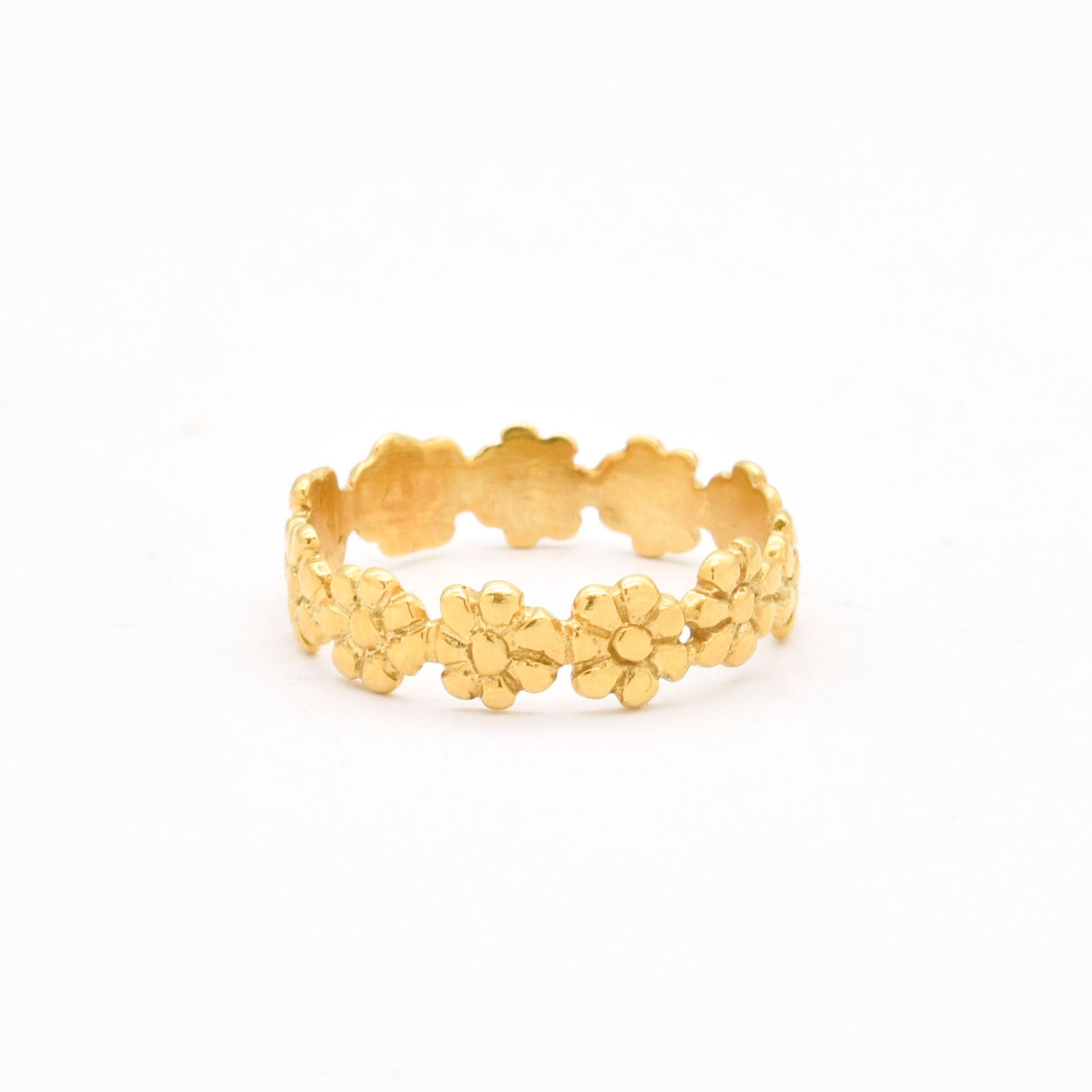 Gold Flower Band, Eternity Ring, Daisy Ring, Stackable Band, Gold Plated Band, Dainty Band, Floral Ring, Daisies Band, Gold Vermeil Ring
