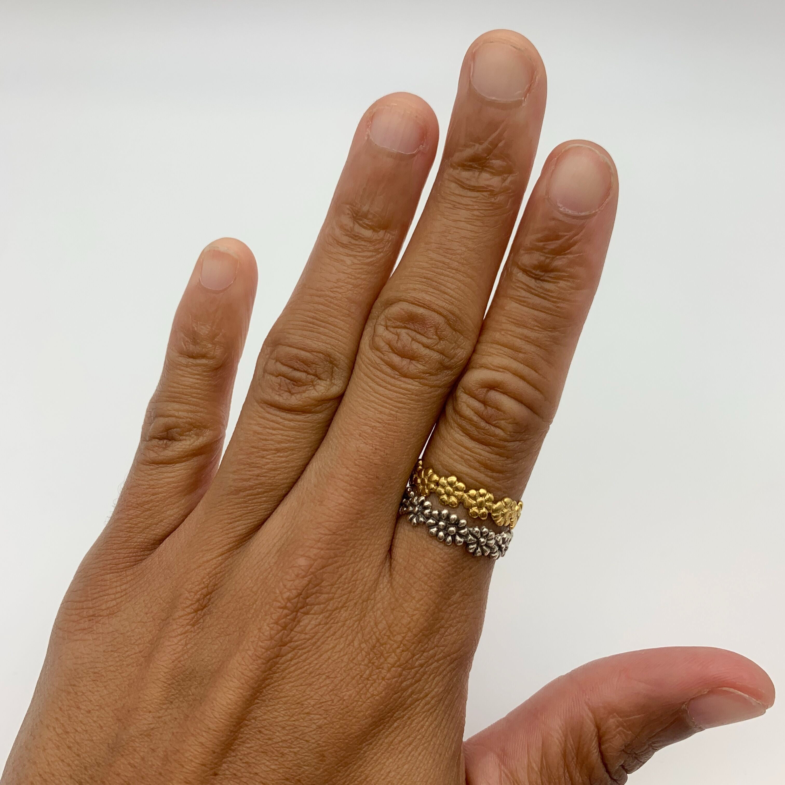 Gold Flower Band, Eternity Ring, Daisy Ring, Stackable Band, Gold Plated Band, Dainty Band, Floral Ring, Daisies Band, Gold Vermeil Ring