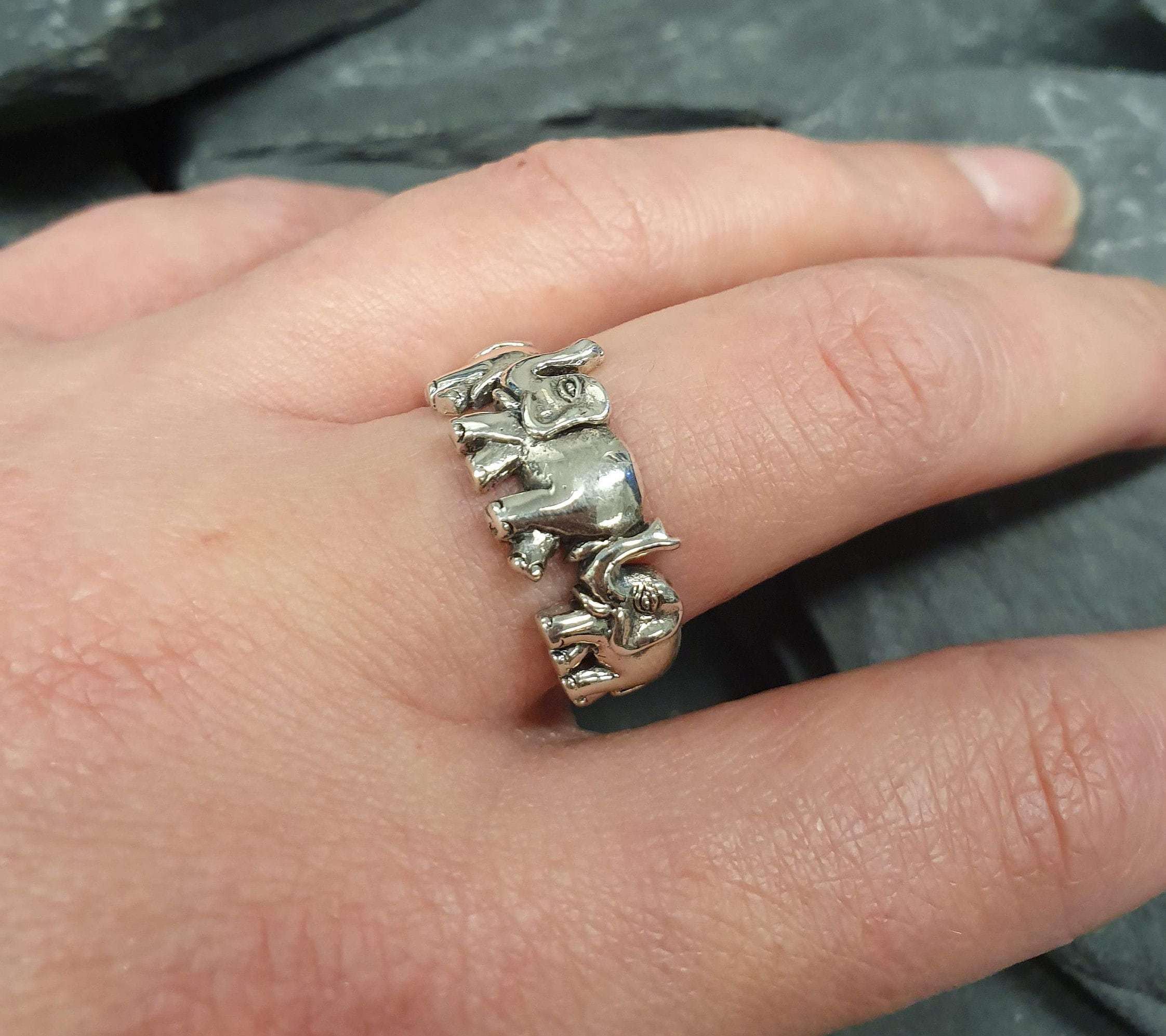 Silver Elephant Ring, Elephant Ring, Solid Silver Ring, Lucky Ring, Elephant Band, Oriental Ring, Vintage Animal Ring, Vintage Silver Ring