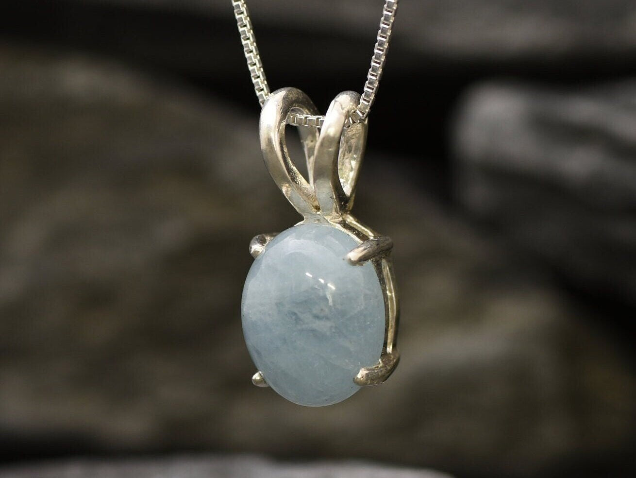 Aquamarine Pendant, Natural Aquamarine, March Birthstone, Blue Oval Pendant, Blue Pendant, Dainty Pendant, Aquamarine, 925 Solid Silver