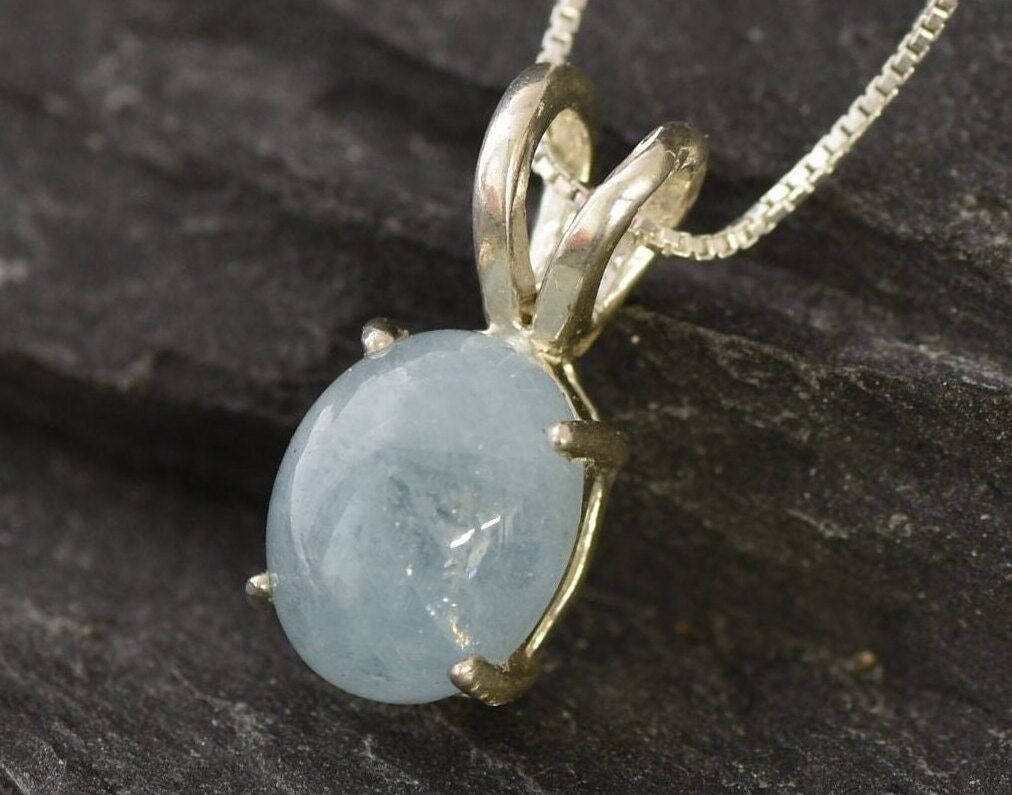 Aquamarine Pendant, Natural Aquamarine, March Birthstone, Blue Oval Pendant, Blue Pendant, Dainty Pendant, Aquamarine, 925 Solid Silver