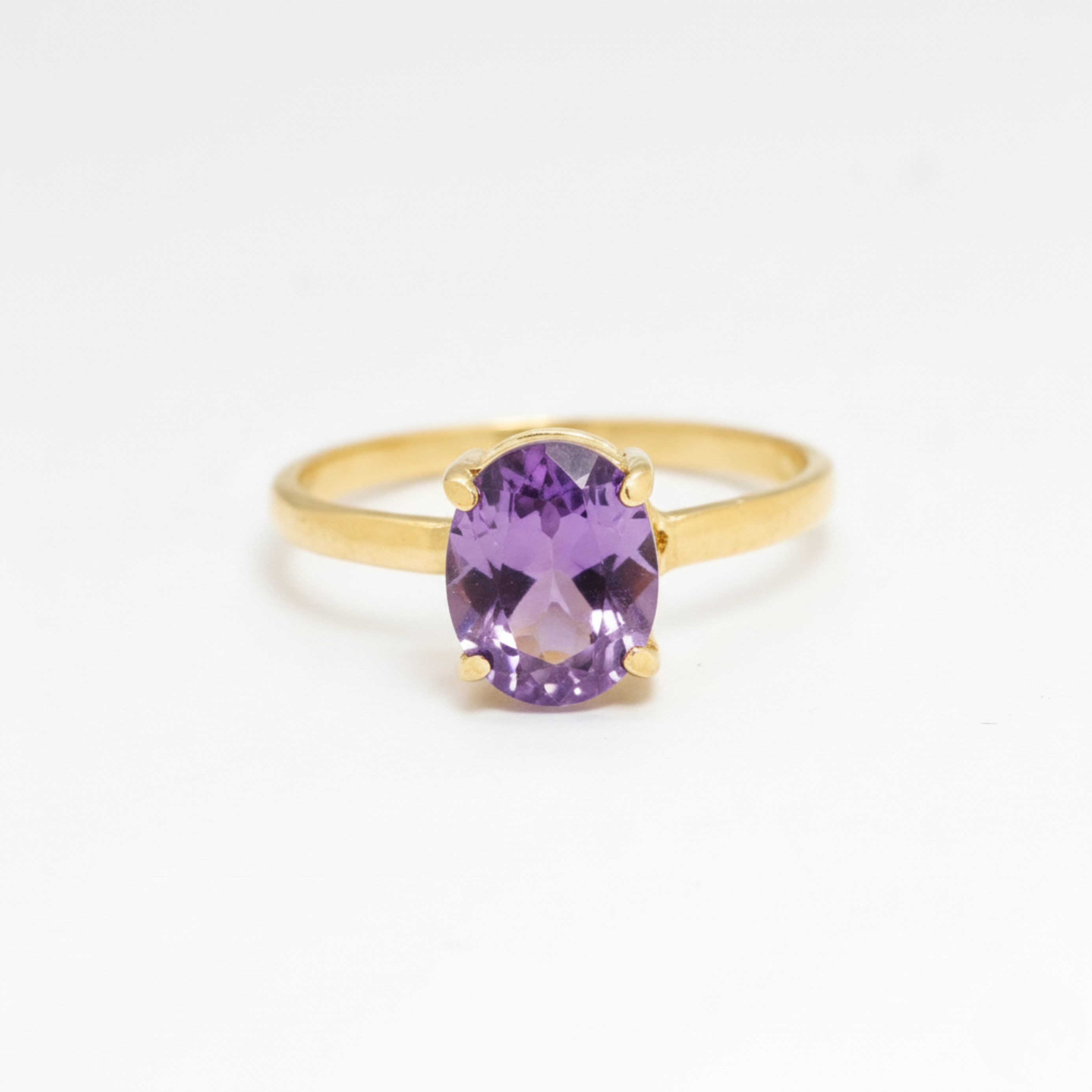 Gorgeous Purple Solitaire Ring in 18k Gold Vermeil - A timeless classic for special occasions and everyday elegance.