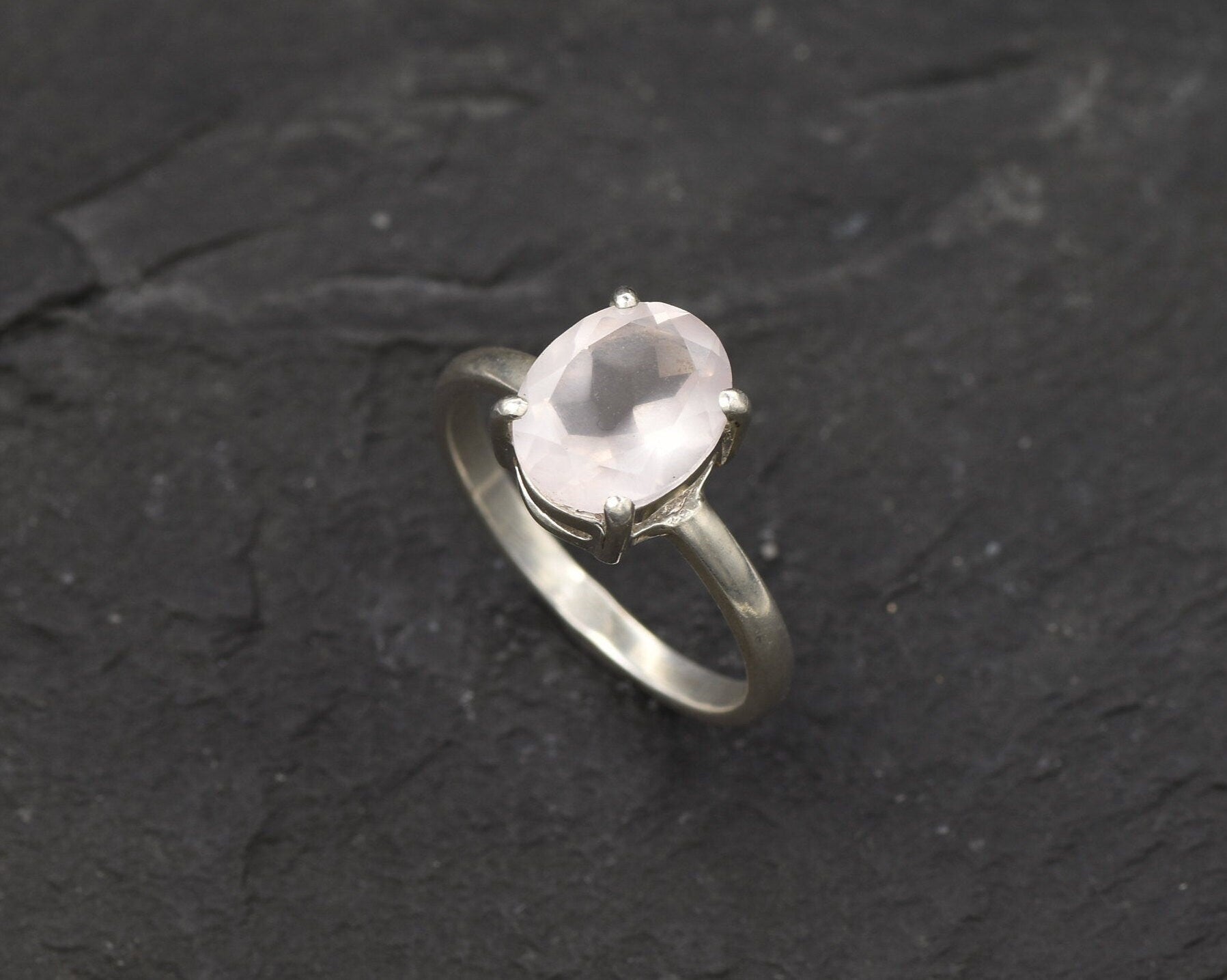 Pink Rose Quartz Ring, Valentines Gift for Girlfriend, Gift for Her, Love Ring, Gift for Wife, Pink Diamond Ring, Oval Ring, 925 Silver