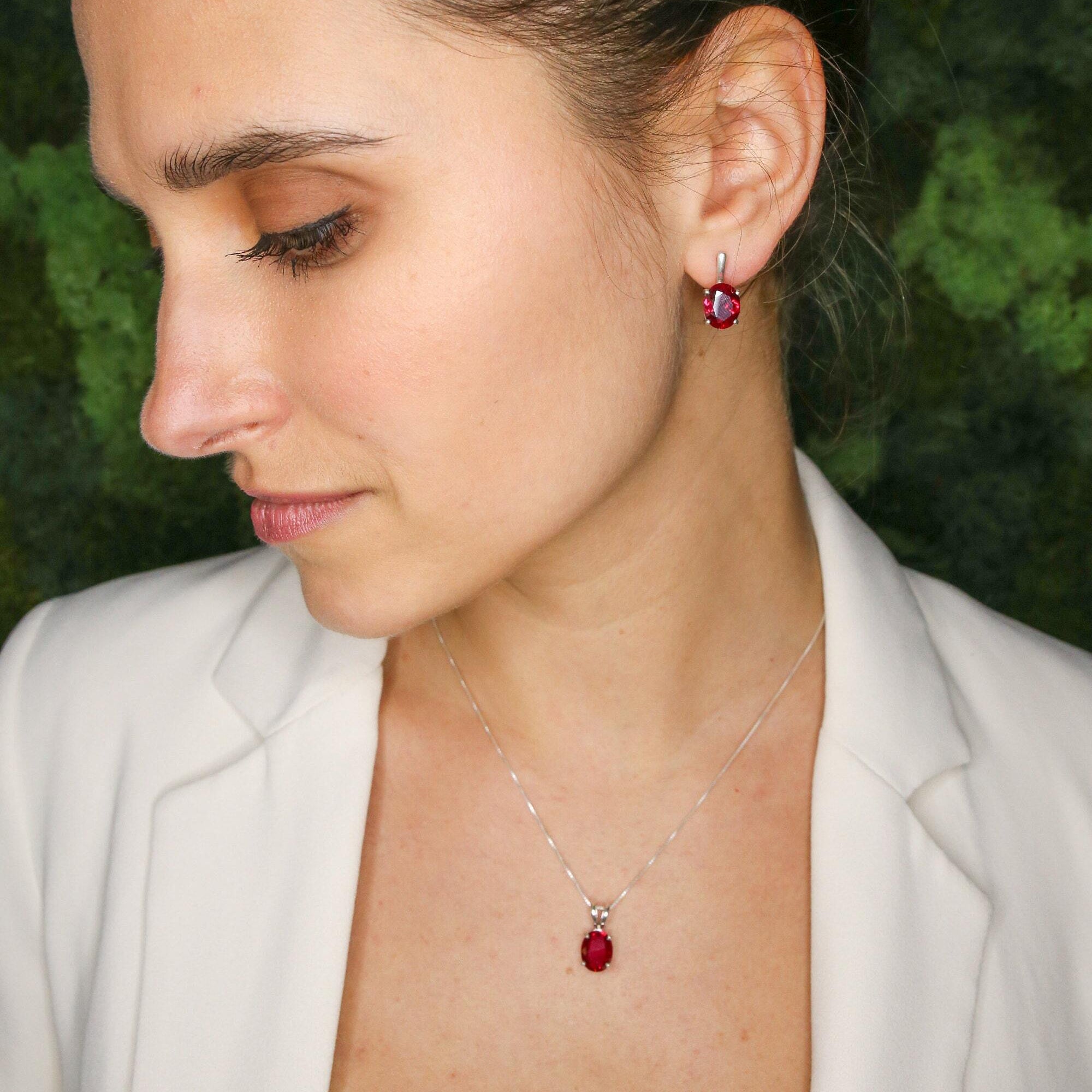 Malachite Necklace, Green Pendant, Natural Malachite, Dainty Pendant, Malachite Pendant, Small Oval Pendant, Solid Silver Pendant, Malachite