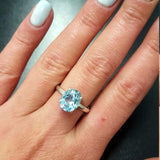 Beautiful Sky Blue Topaz Ring in Vintage Oval Style - 925 Sterling Silver, perfect for everyday elegance and special events.