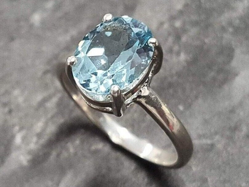 Blue Topaz Ring, Natural Blue Topaz, December Ring, Blue Solitaire Ring, Blue Vintage Ring, Topaz Ring, Blue Diamond Ring, 925 Silver Ring