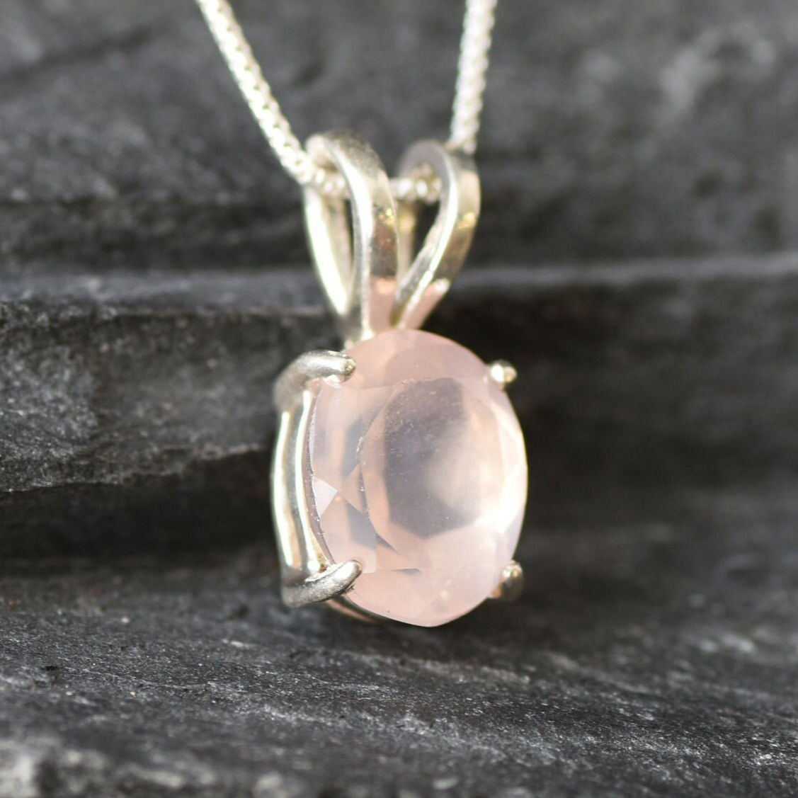 Rose Quartz Pendant, Natural Rose Quartz, Pink Oval Pendant, Vintage Pendant, Dainty Pink Necklace, 3 Carat Pendant, Solid Silver Pendant