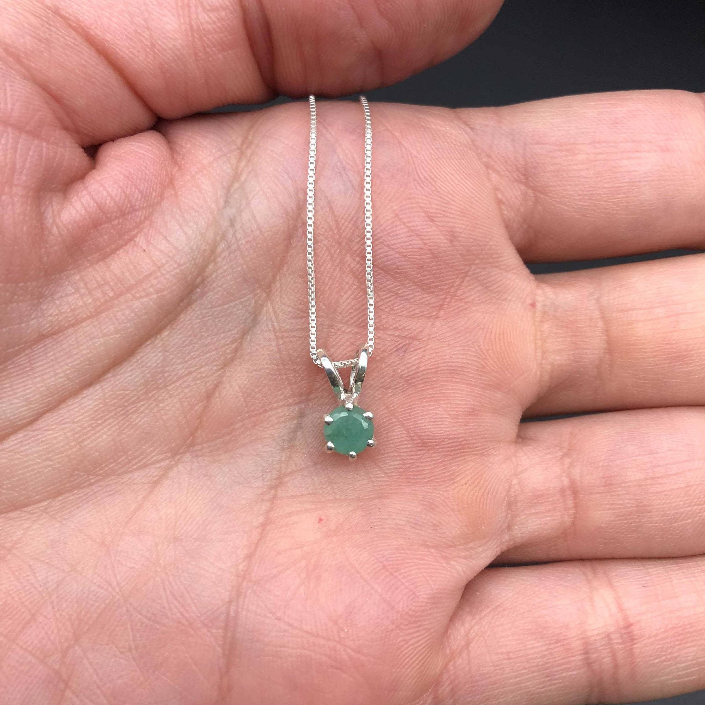 Gold Garnet Pendant, Gold Dainty Pendant, Natural Garnet, Gold Anniversary Gift, Christmas Gift, Trendy Necklace, Gold Minimalist Necklace(3)