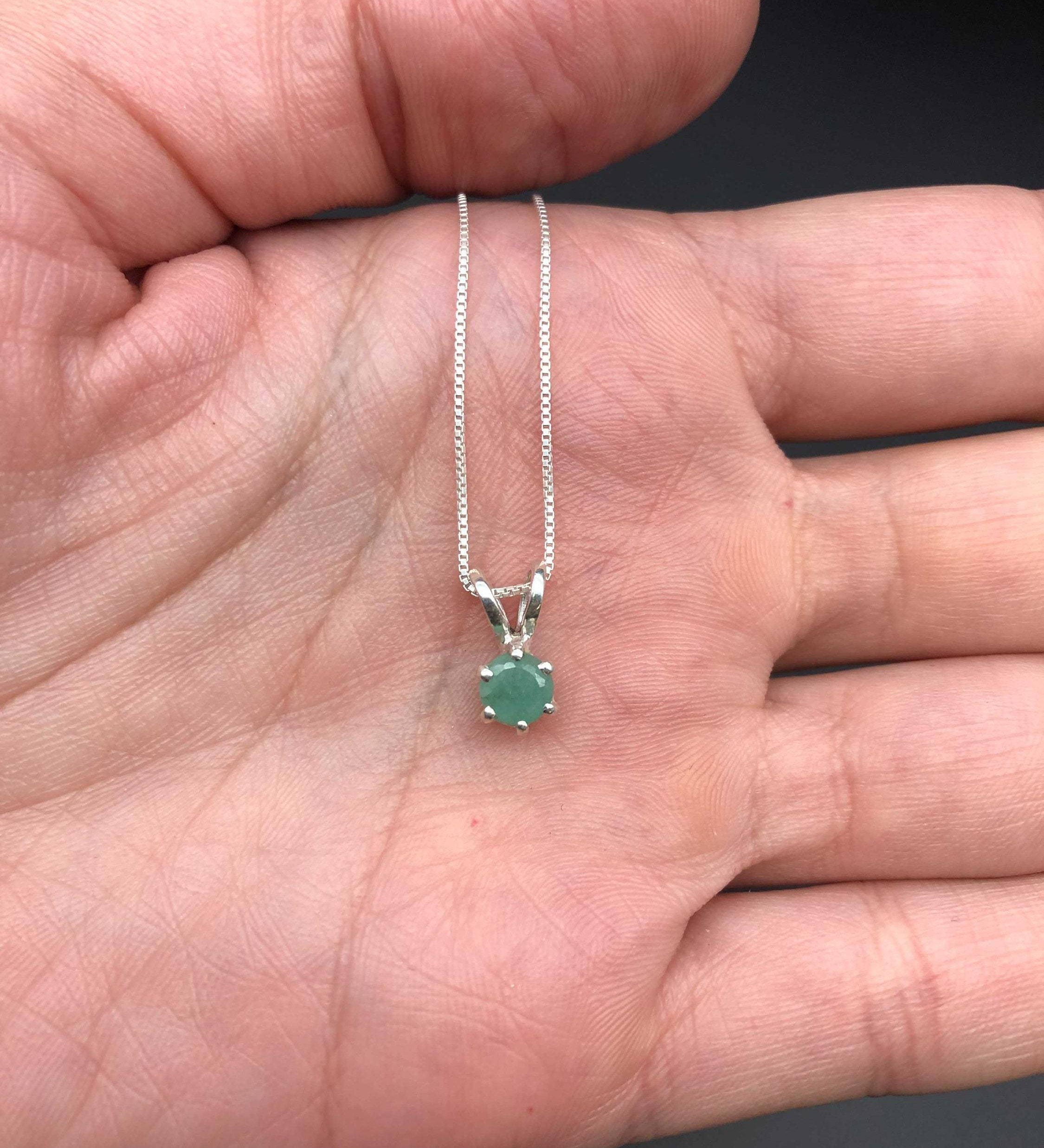 Gold Garnet Pendant, Gold Dainty Pendant, Natural Garnet, Gold Anniversary Gift, Christmas Gift, Trendy Necklace, Gold Minimalist Necklace(3)