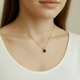 Onyx Rose Gold Necklace - Minimalist design with a black onyx pendant in rose gold, perfect for daily elegance and gifting.