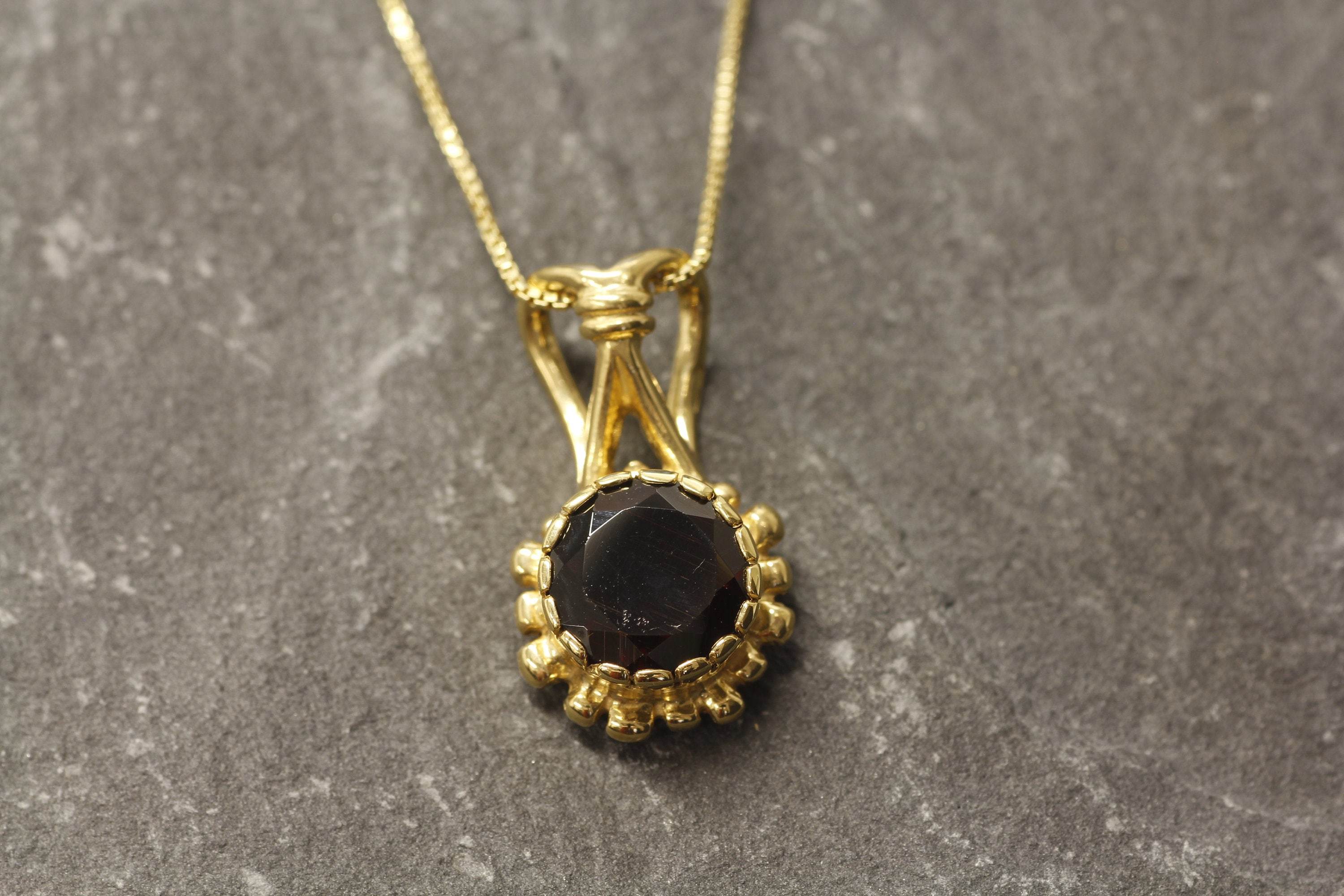 Gold Garnet Pendant, Natural Garnet, Round Pendant, January Birthstone, Red Vintage Necklace, Gold Plated Pendant, Gold Vermeil Pendant