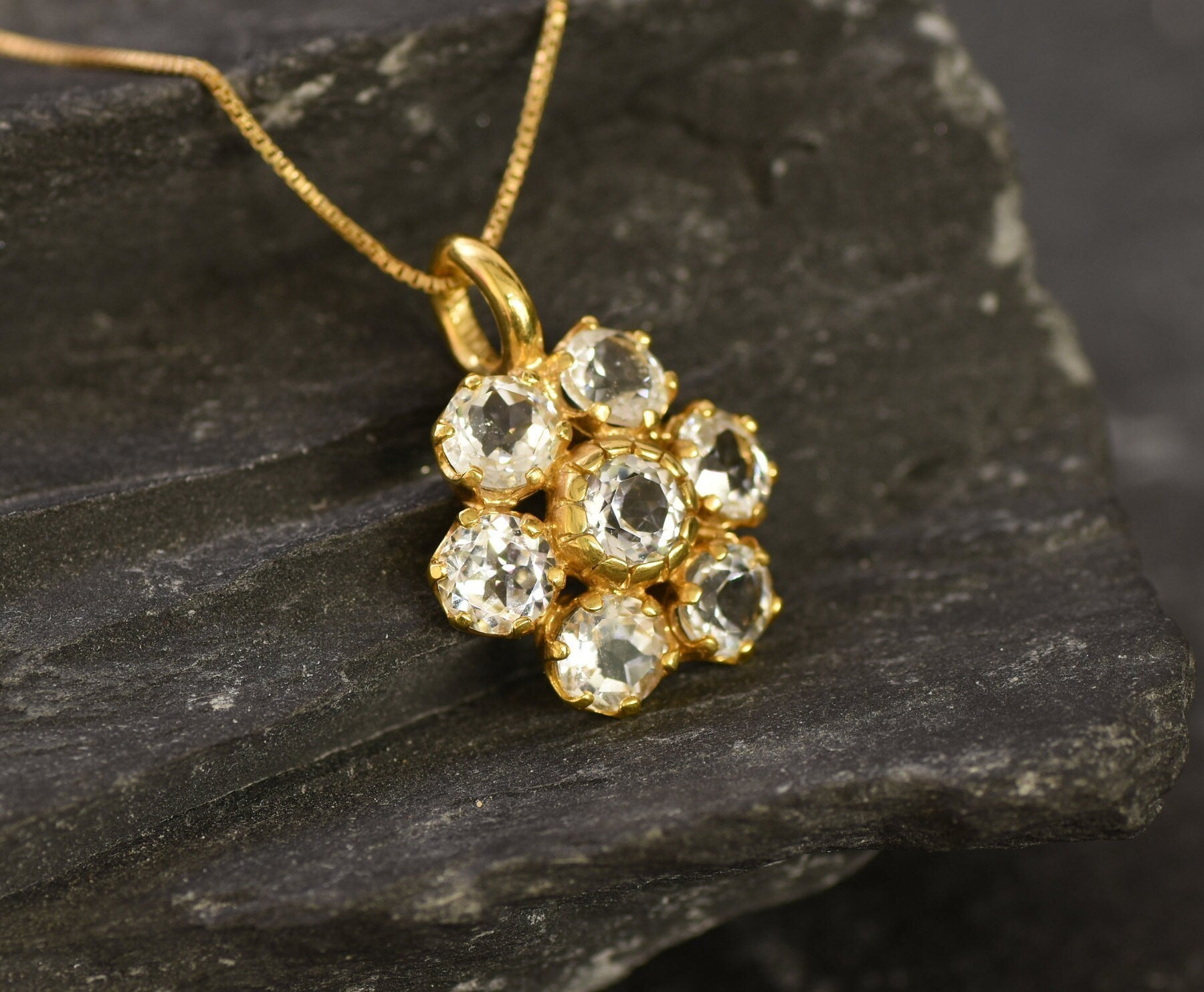 Gold Topaz Pendant, Natural White Topaz, White Topaz Pendant, Gold Flower Pendant, Vintage Pendant, Large Daisy Pendant, Statement Pendant