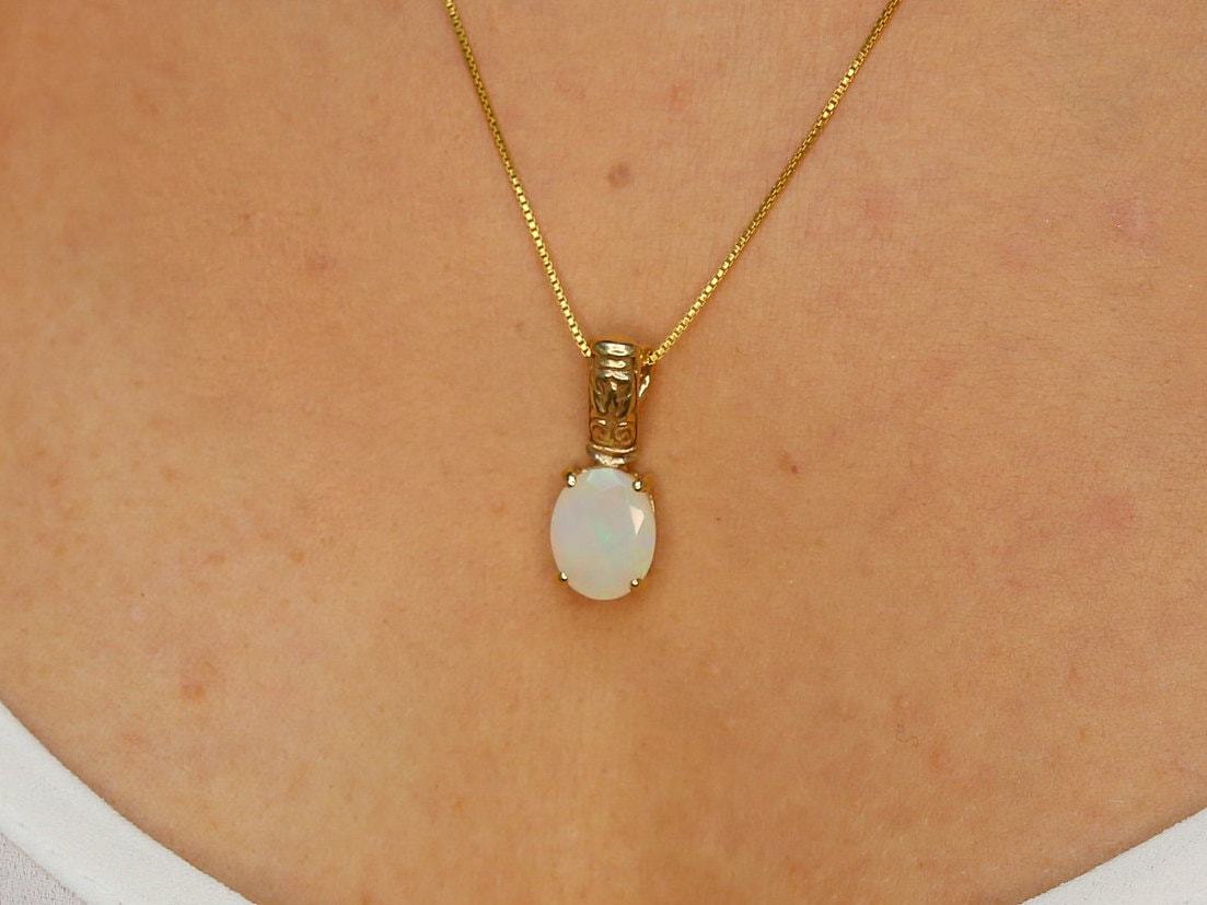 Gold Opal Pendant, Oval Opal Necklace, Ethiopian Opal, White Opal Pendant, October Birthstone, Gold Vintage Pendant, Opal Necklace, Vermeil