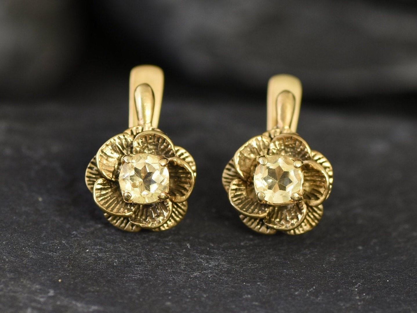 Gold Citrine Studs, Natural Citrine, Gold Flower Earrings, November Birthstone, Yellow Flower Studs, Gold Nature Earrings, Rose Earrings
