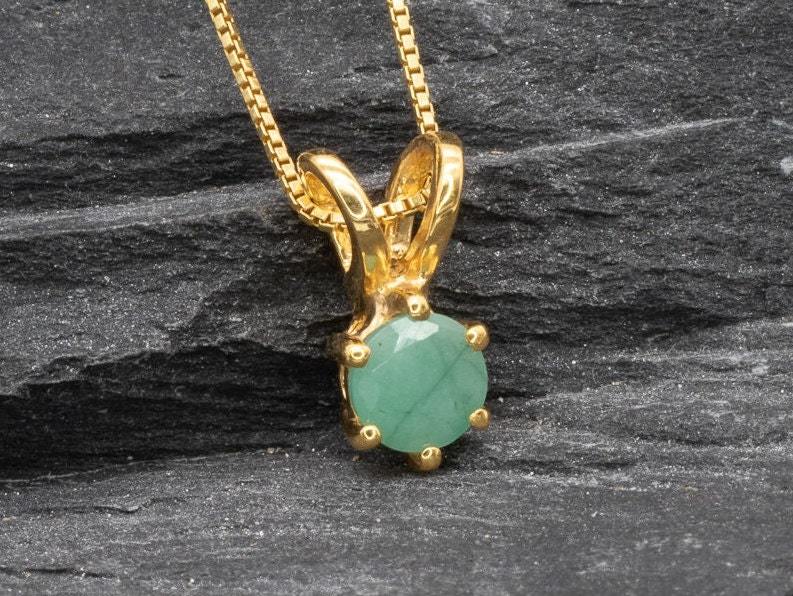 Elegant Natural Emerald Pendant in 18k Gold Vermeil, perfect for May birthdays and special occasions, symbolizing growth and harmony.