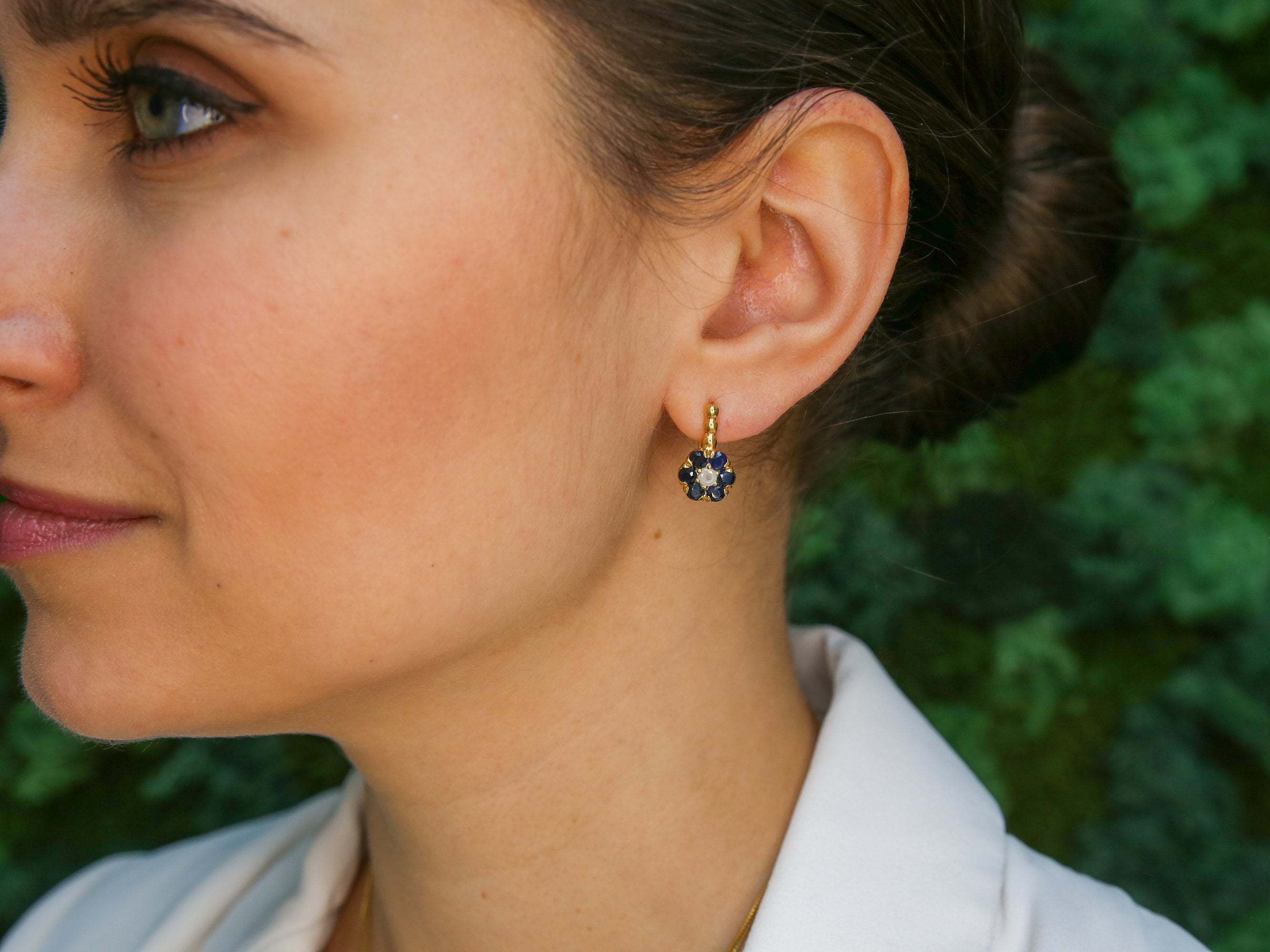 Stunning Flower Sapphire Earrings in 18k Gold Vermeil, perfect for September birthdays and everyday elegance.