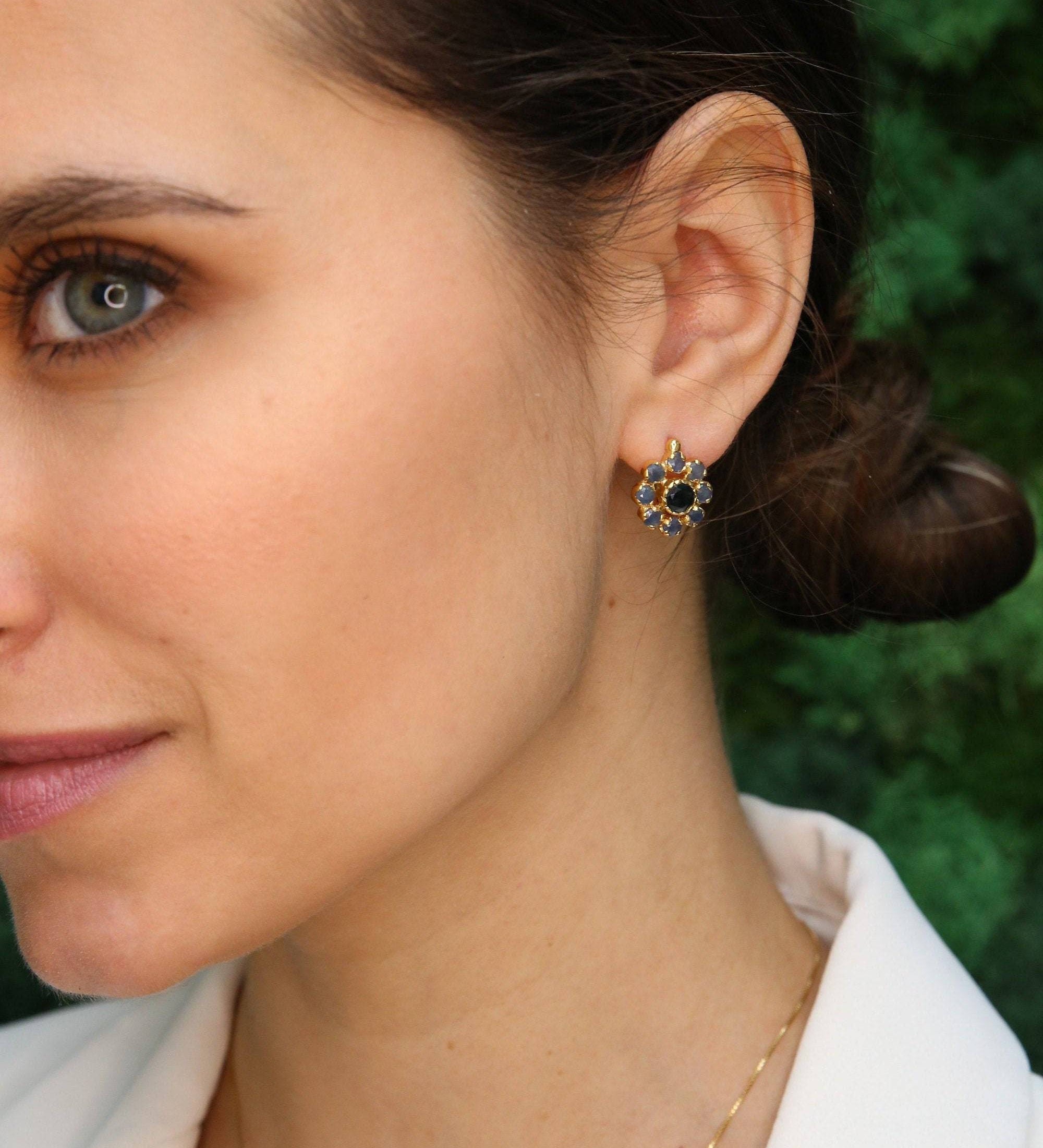 Sapphire Flower Earrings in 18k Gold Vermeil – Perfect for everyday elegance and special event gifting.