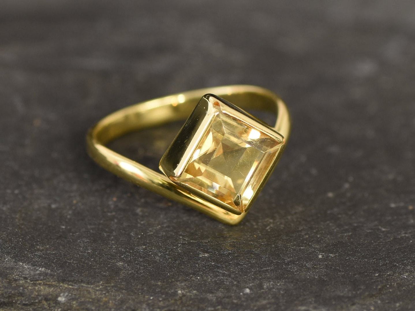 Gold Citrine Ring, Natural Citrine, November Ring, Gold Solitaire Ring, Vintage Gold Ring, Citrine Ring, Yellow Dimond Ring, 925 Silver Ring