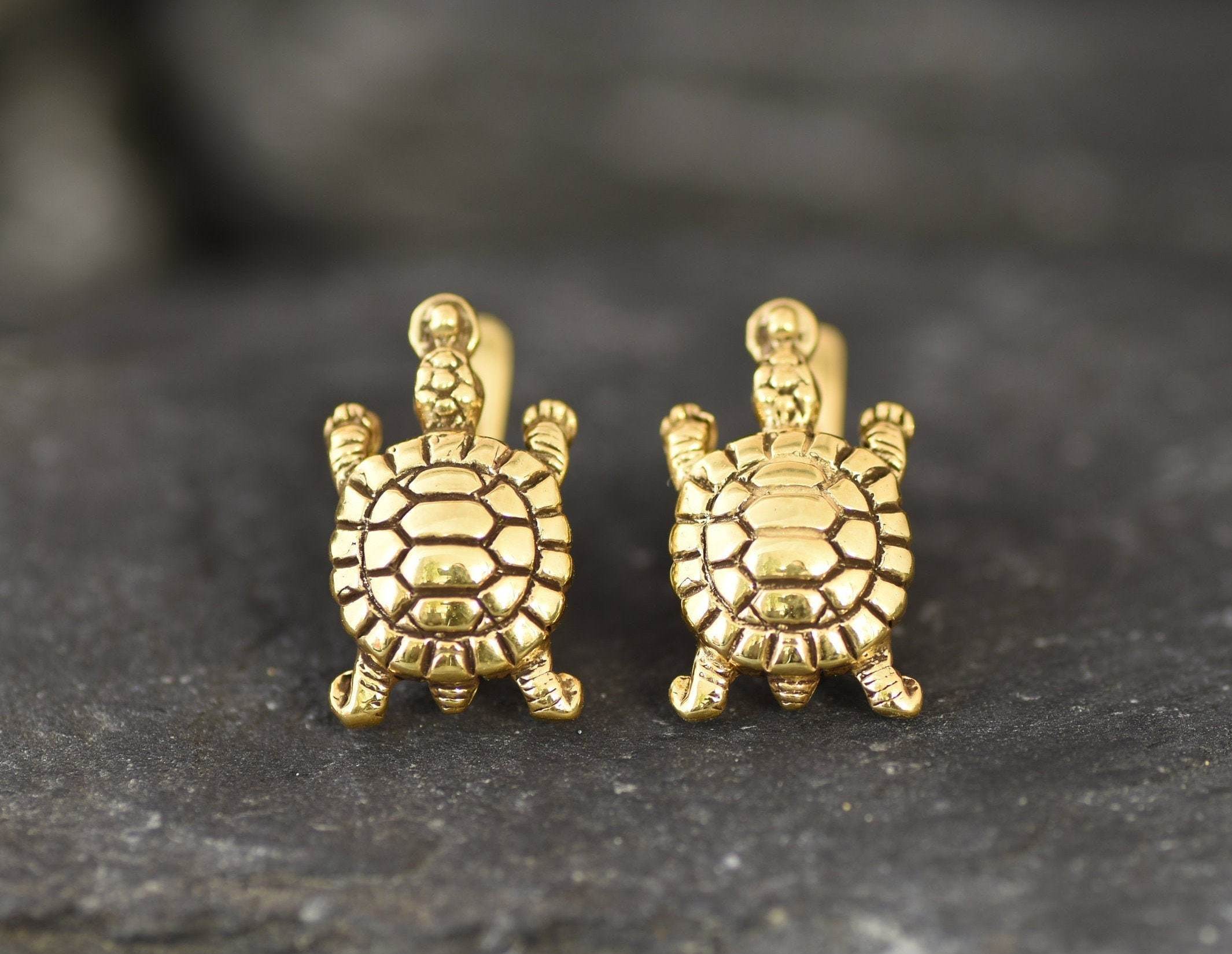 Gold Turtle Earrings, Tortoise Earrings, Gold Turtle Studs, Animal Earrings, Cute Turtle Studs, 18K Gold Plated Earrings, Artistic Earrings