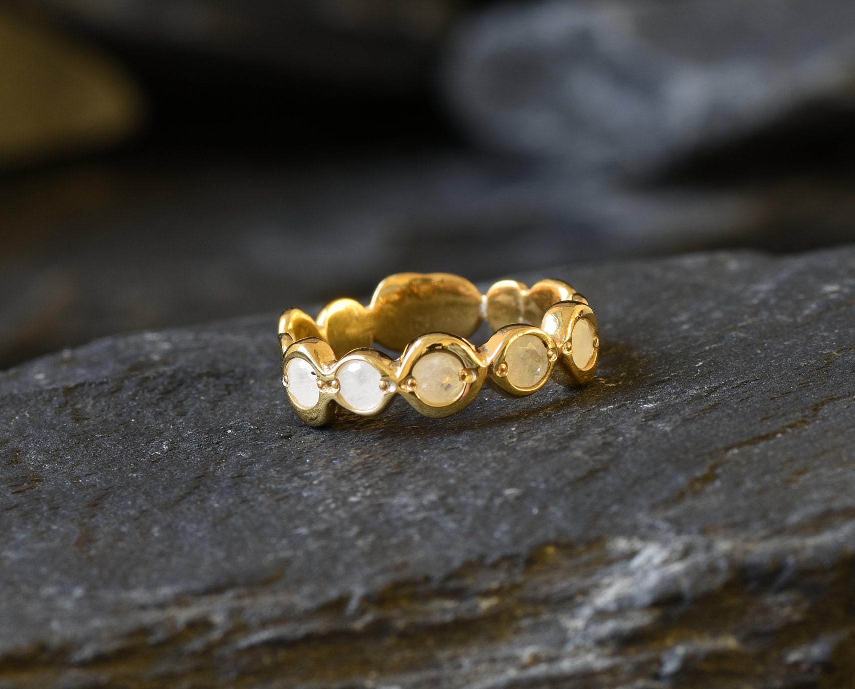 Gold Moonstone Ring, Natural Rainbow Moonstone, June Birthstone, Gold Bubble Band, Moonstone Band, Stackable Band, Bezel Band, Boho Ring