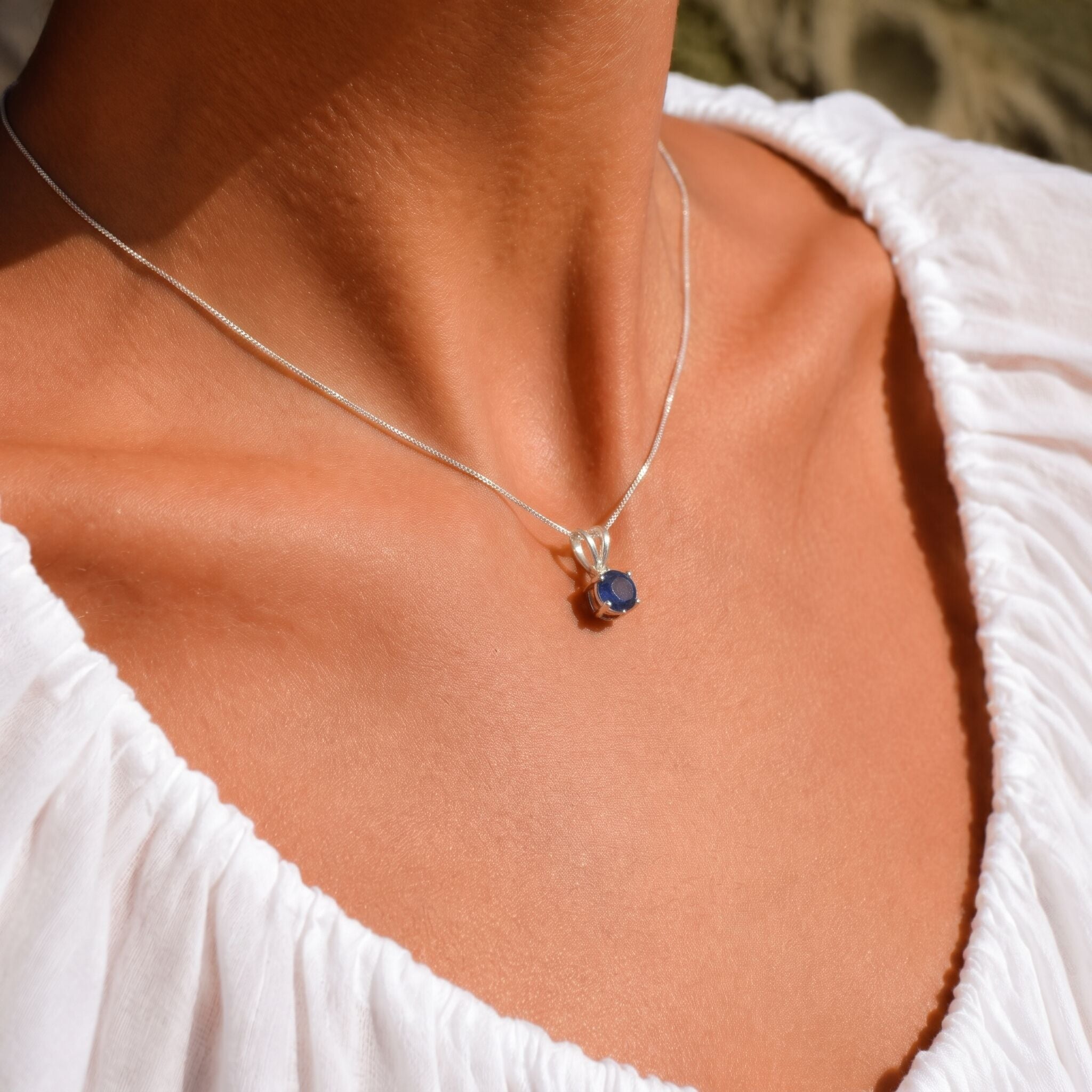 Delicate Natural Sapphire Pendant Necklace in 925 Sterling Silver - A lovely accessory for casual outfits and special events.