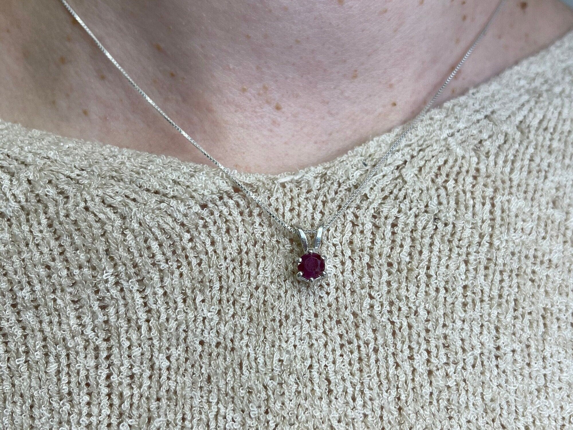 Elegant Blue Sapphire Pendant Necklace in 925 Sterling Silver - Perfect for daily wear and special occasions.